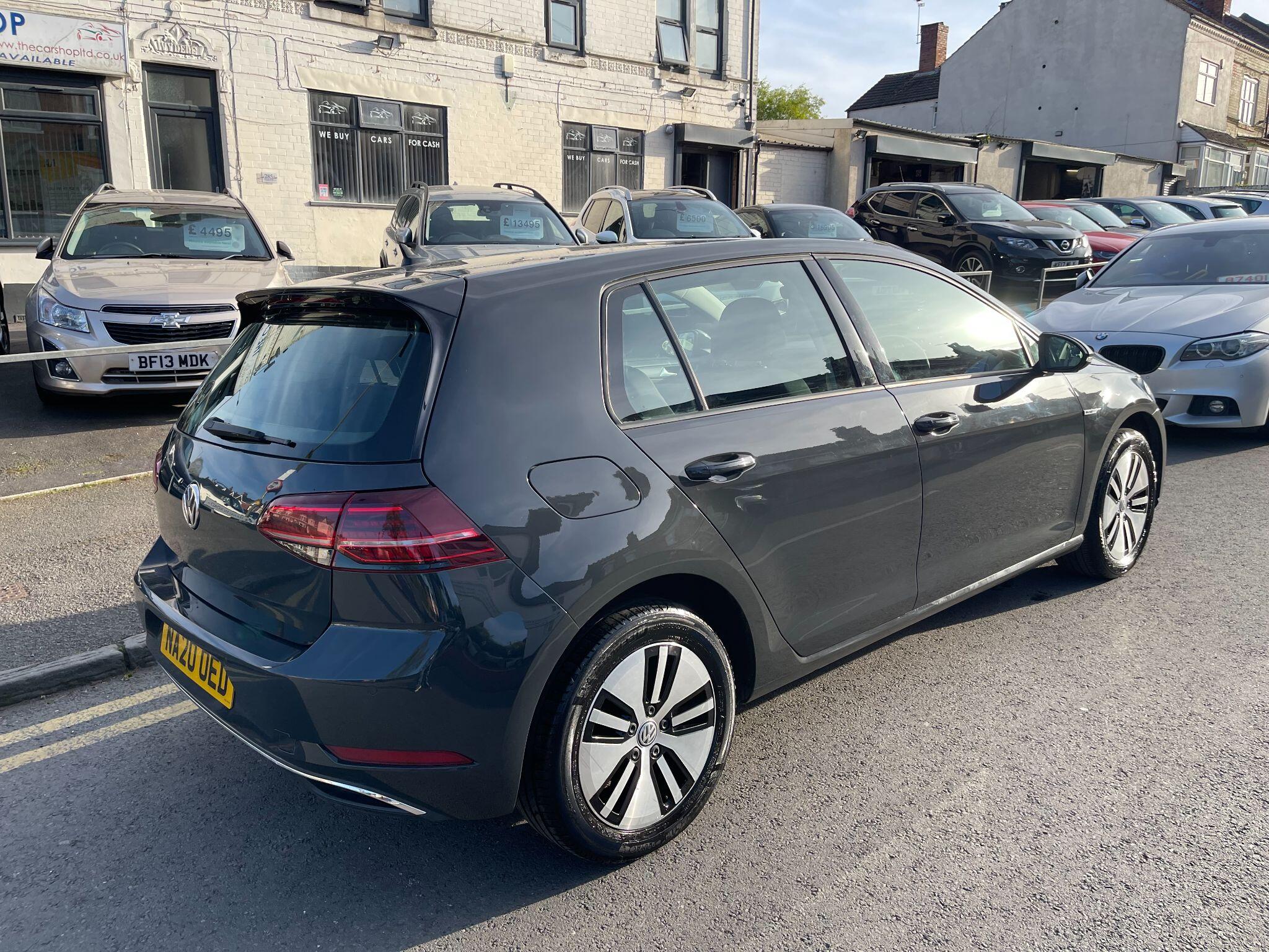 Volkswagen E-Golf view 15