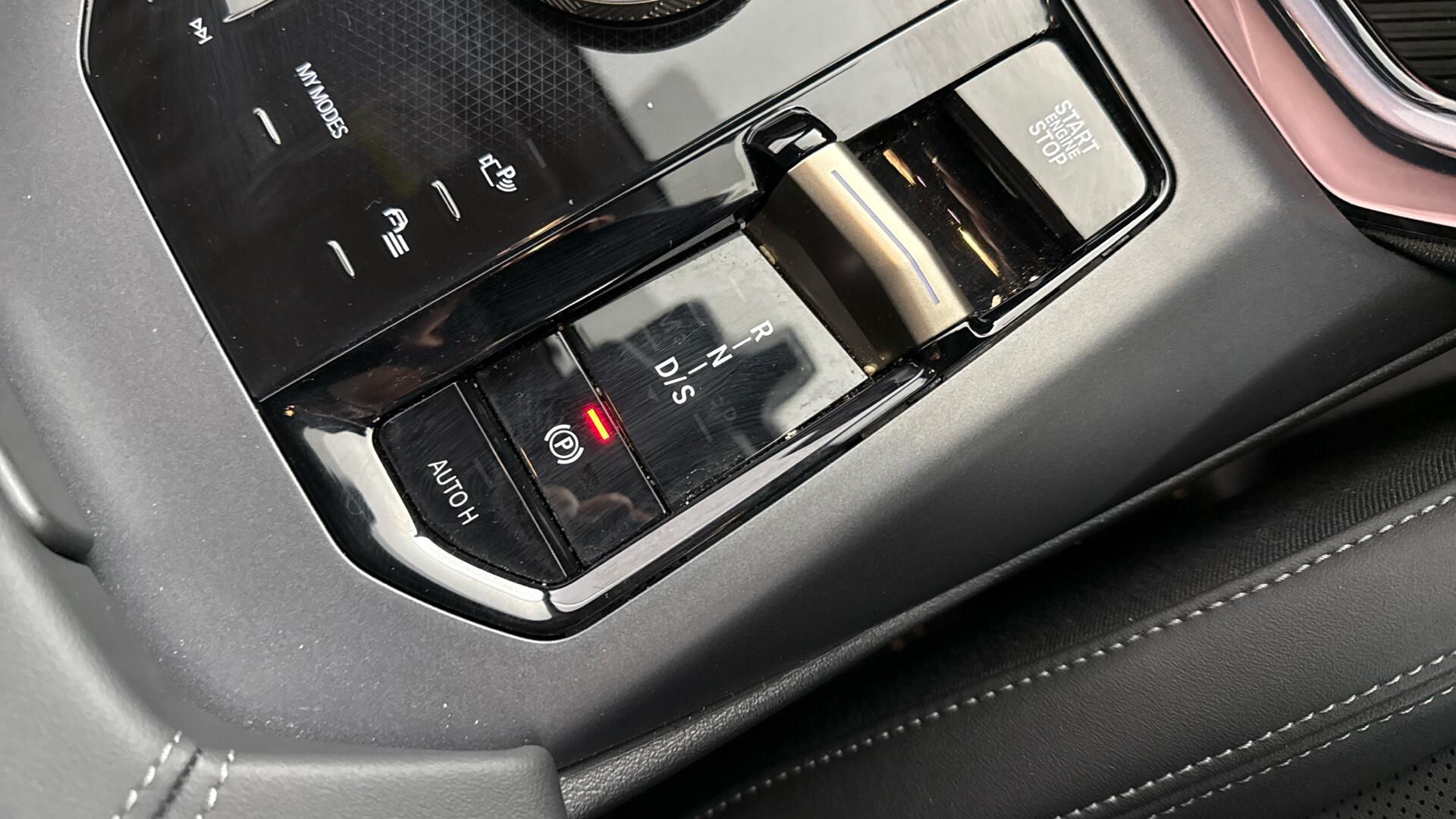 BMW X3 view 19