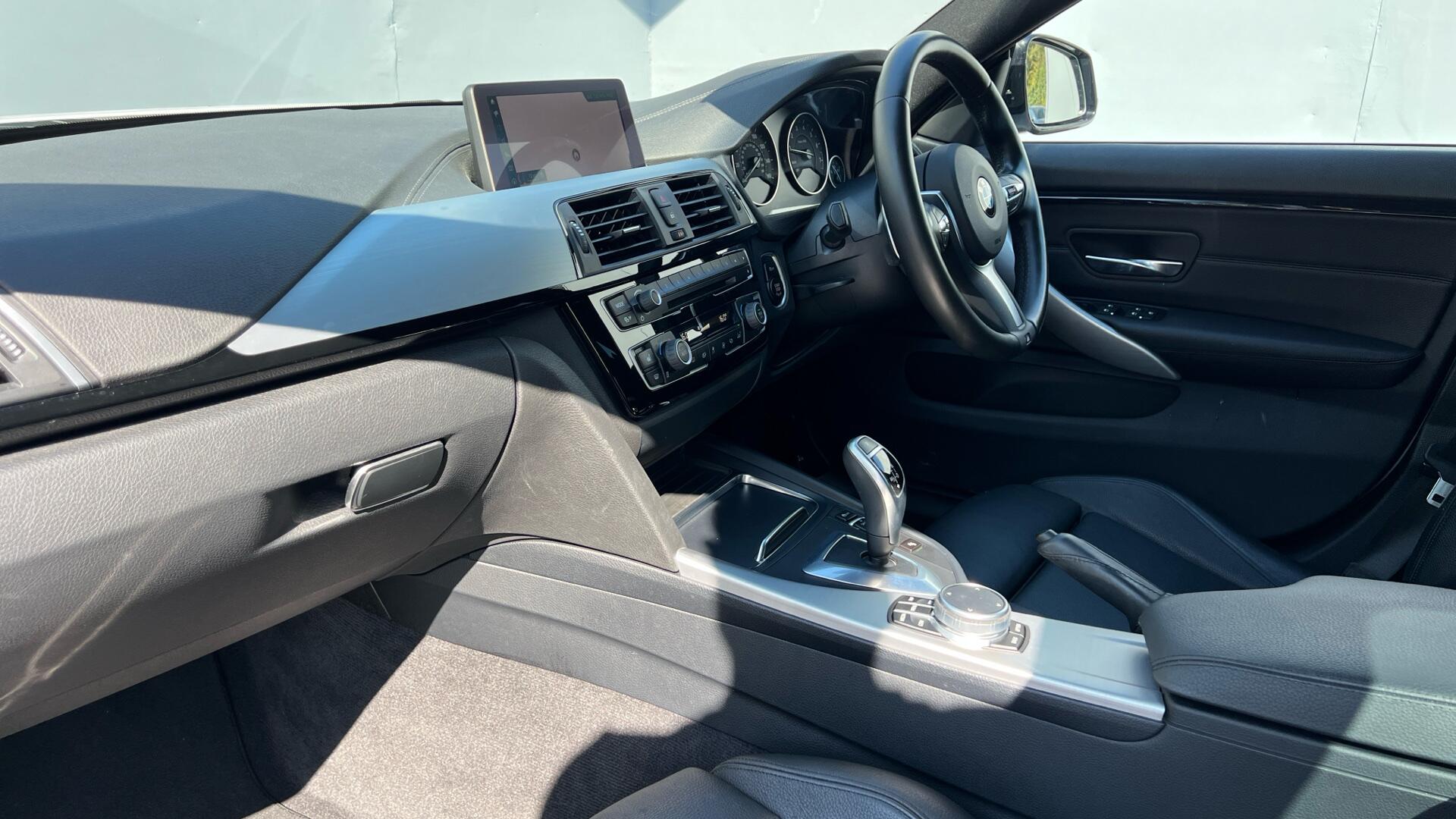 BMW 4 Series view 7