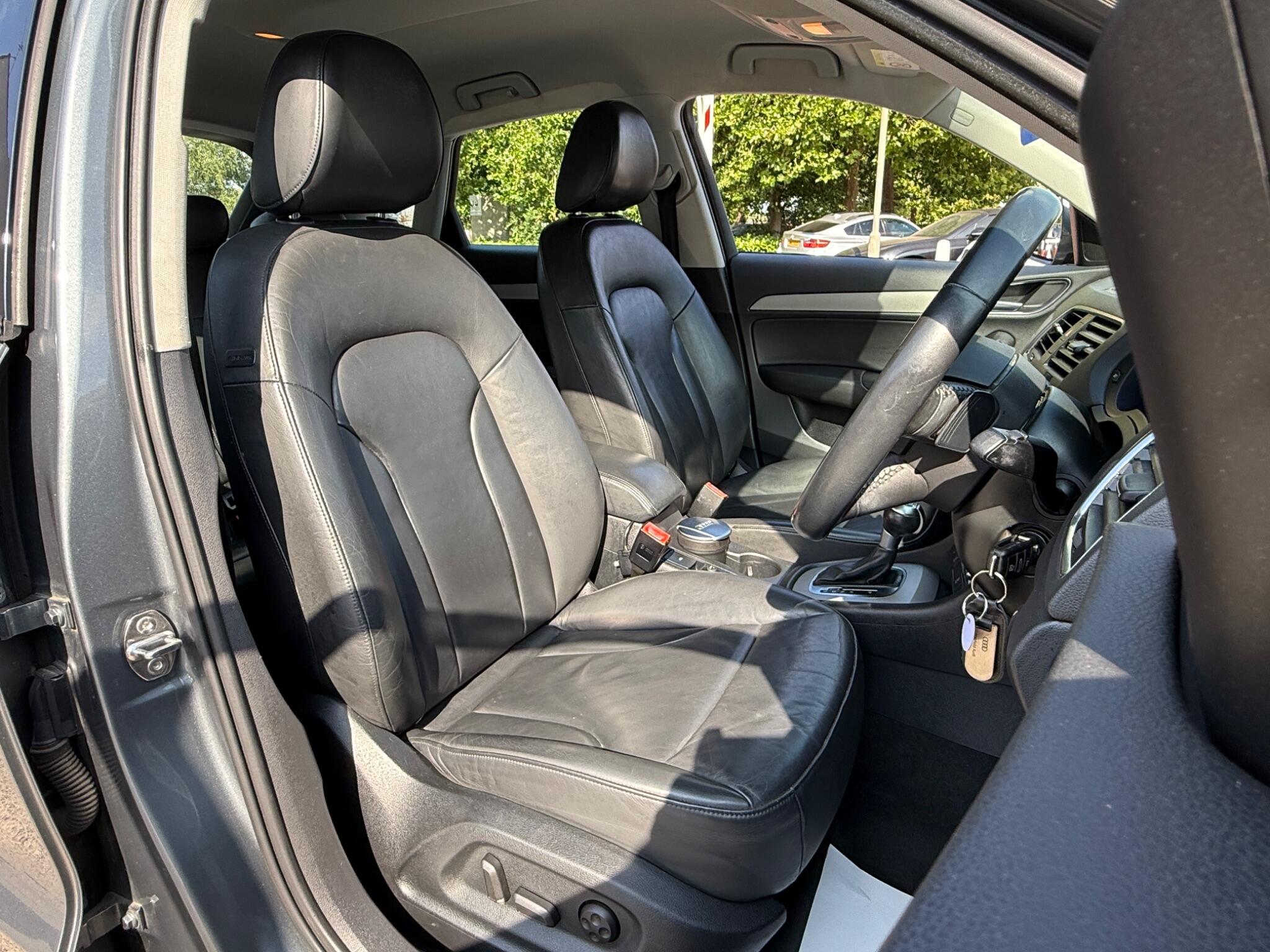 Audi Q3 - Image 34