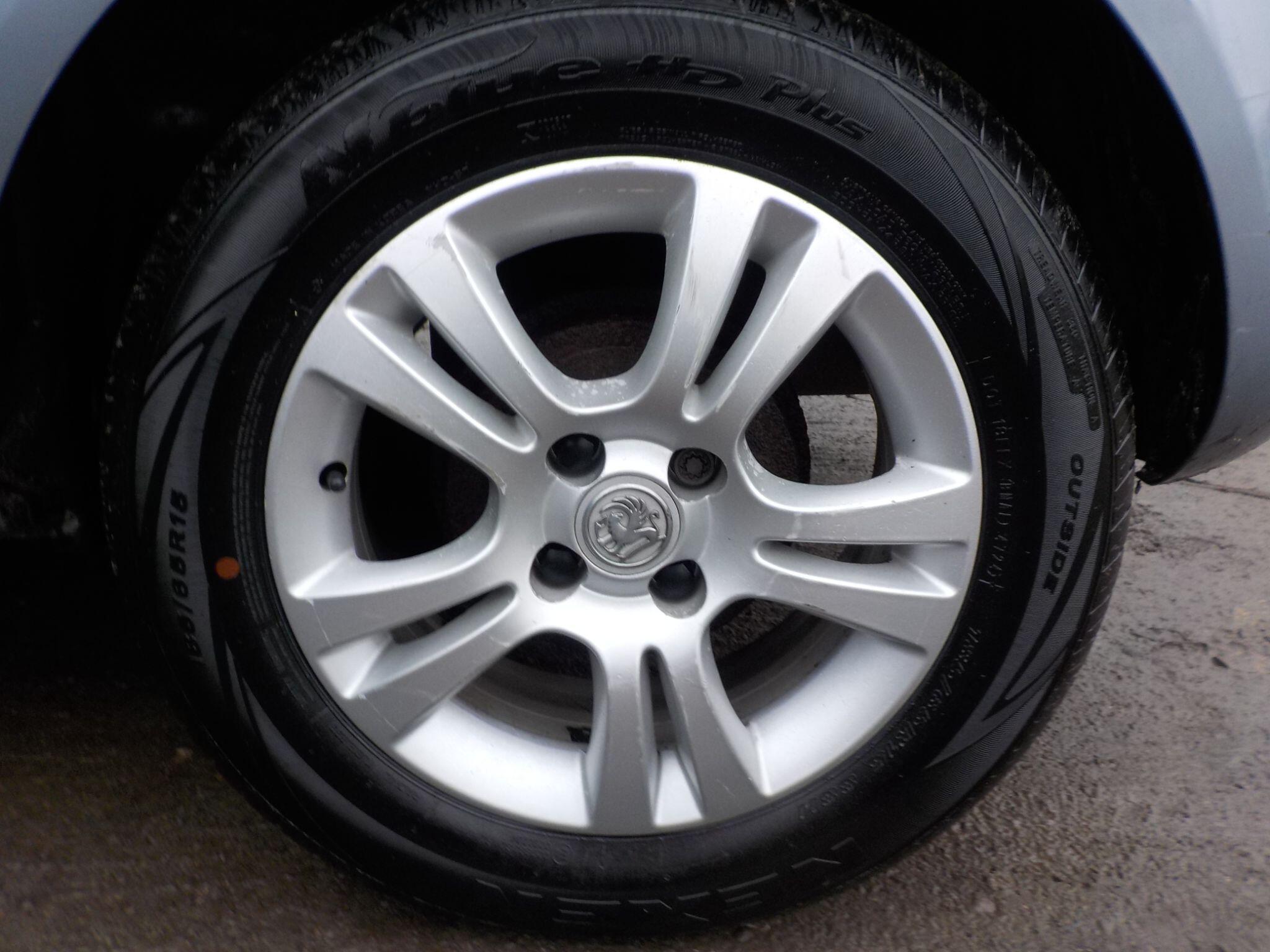 Vauxhall Corsa 1.2i 16v Breeze 3dr