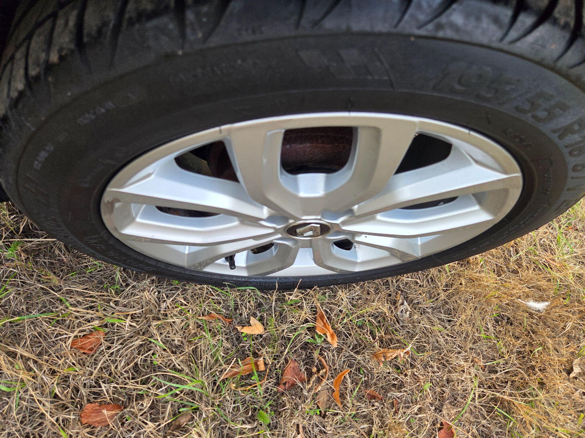 Renault Clio view 16