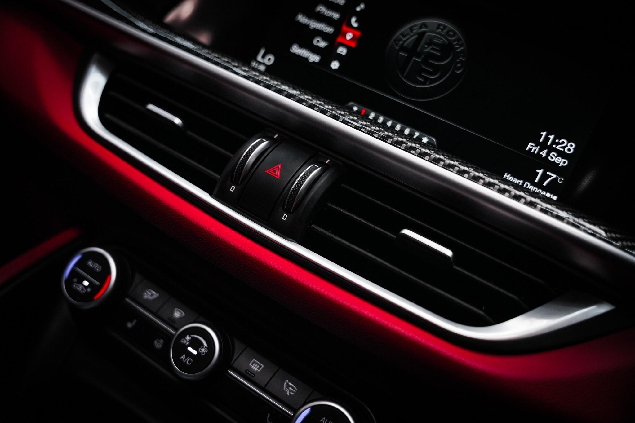 Alfa Romeo Stelvio view 53