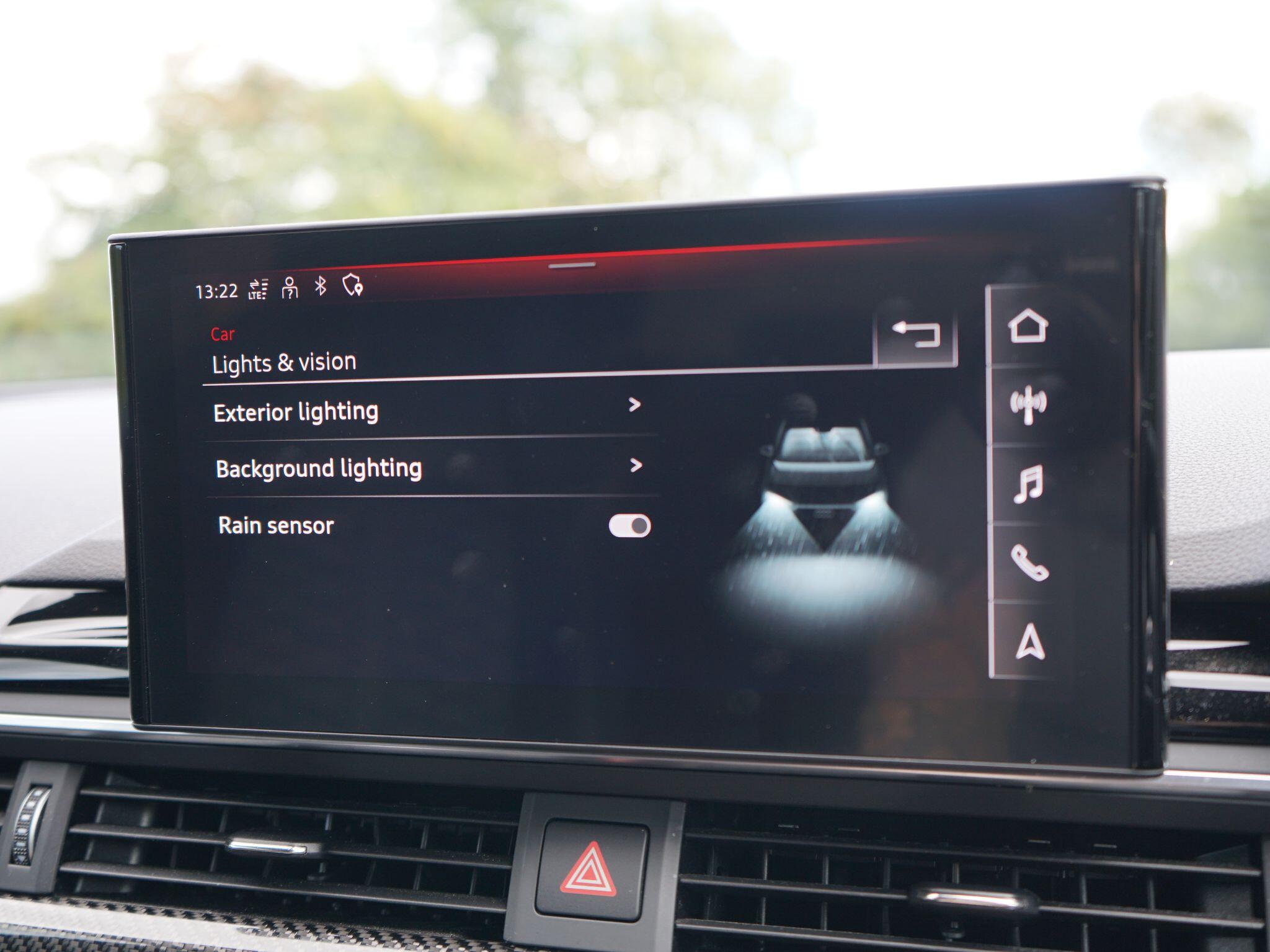 Audi RS4 Avant view 42