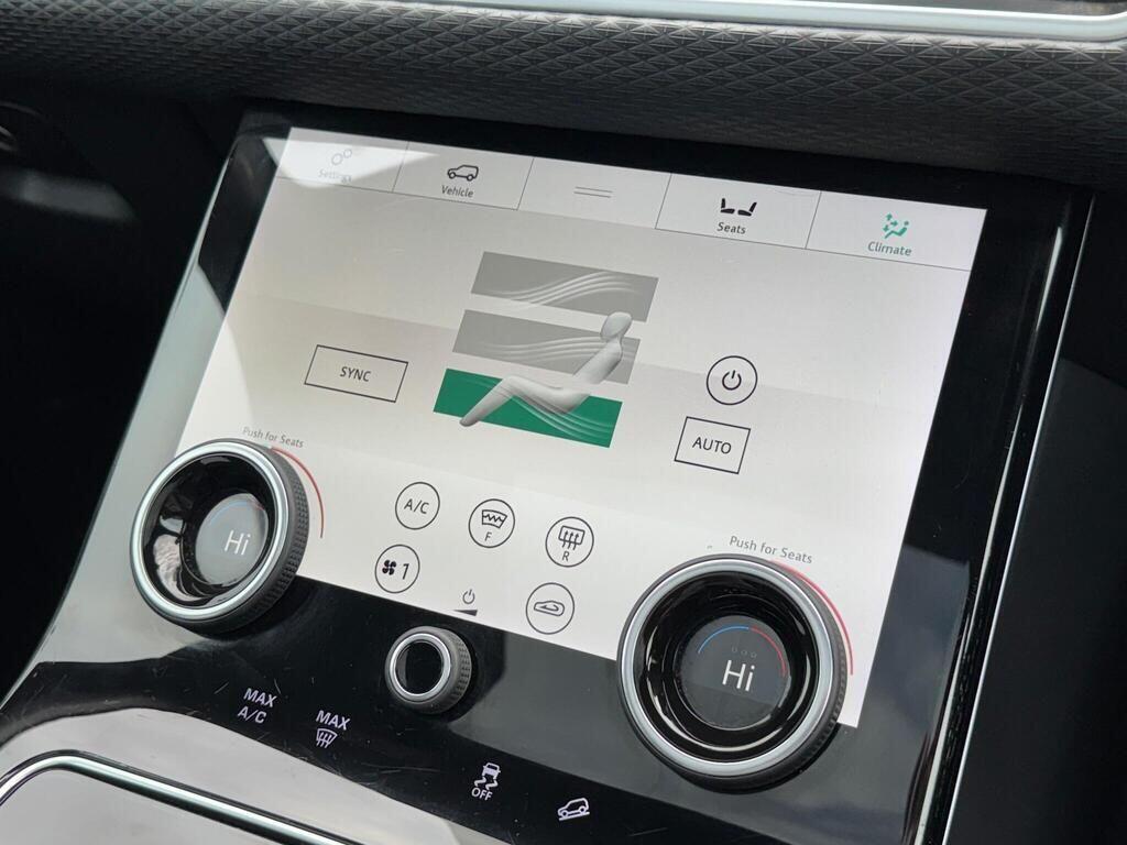 Land Rover Range Rover Velar view 41