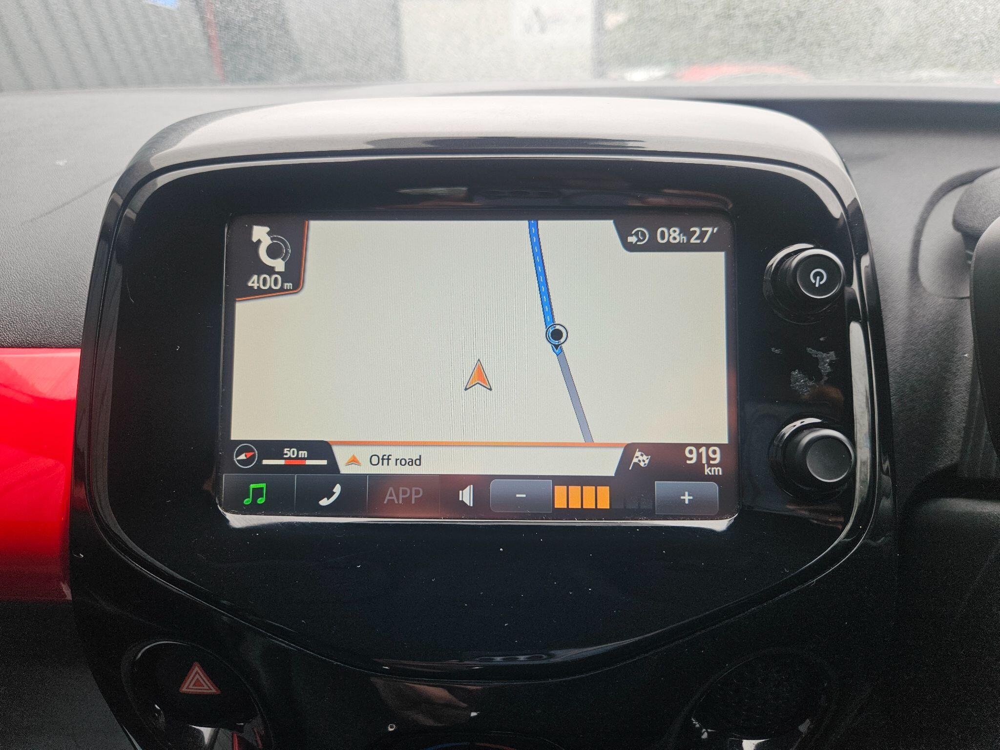 2015 Toyota AYGO image 24