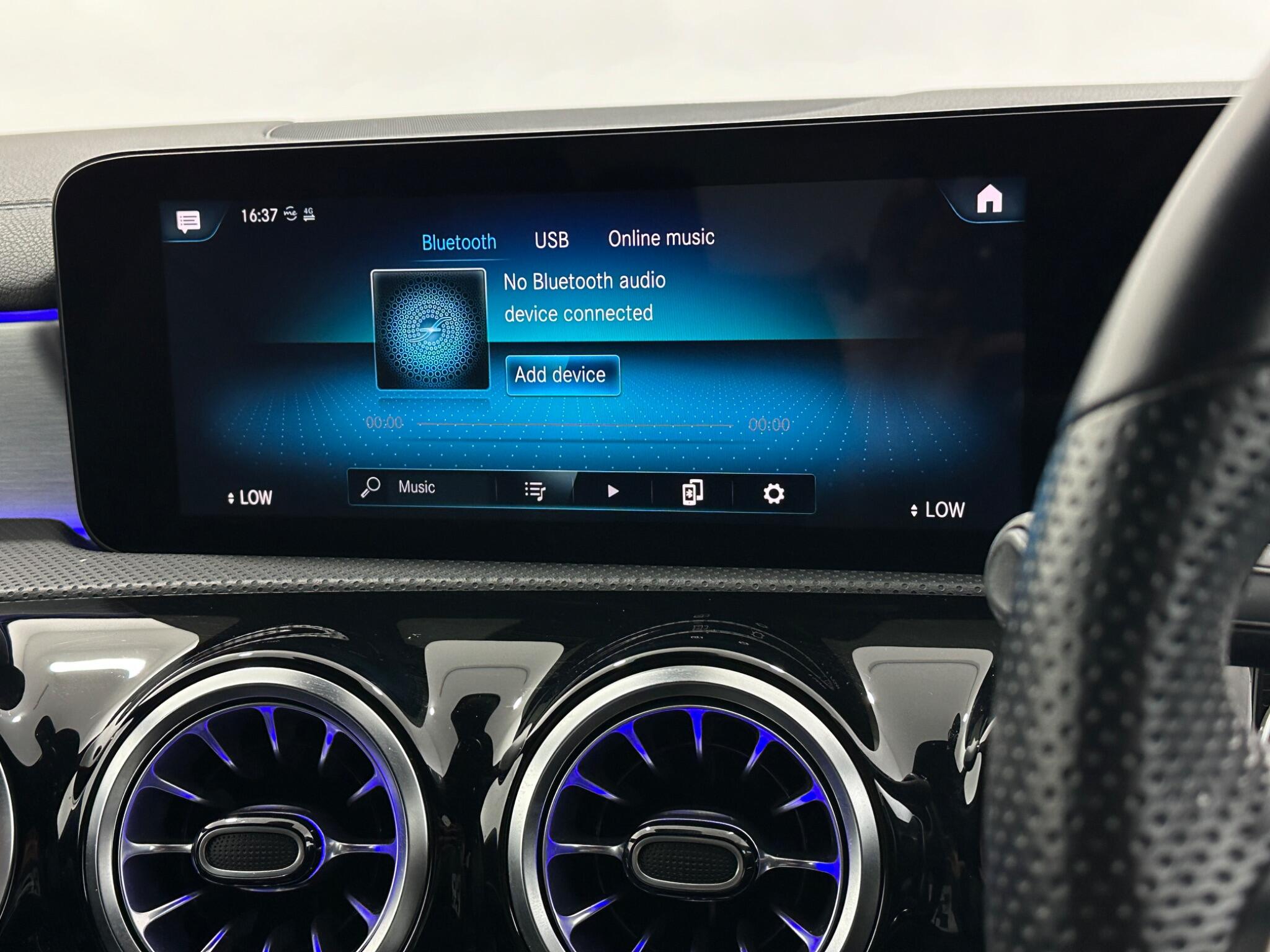 Mercedes-Benz CLA view 27