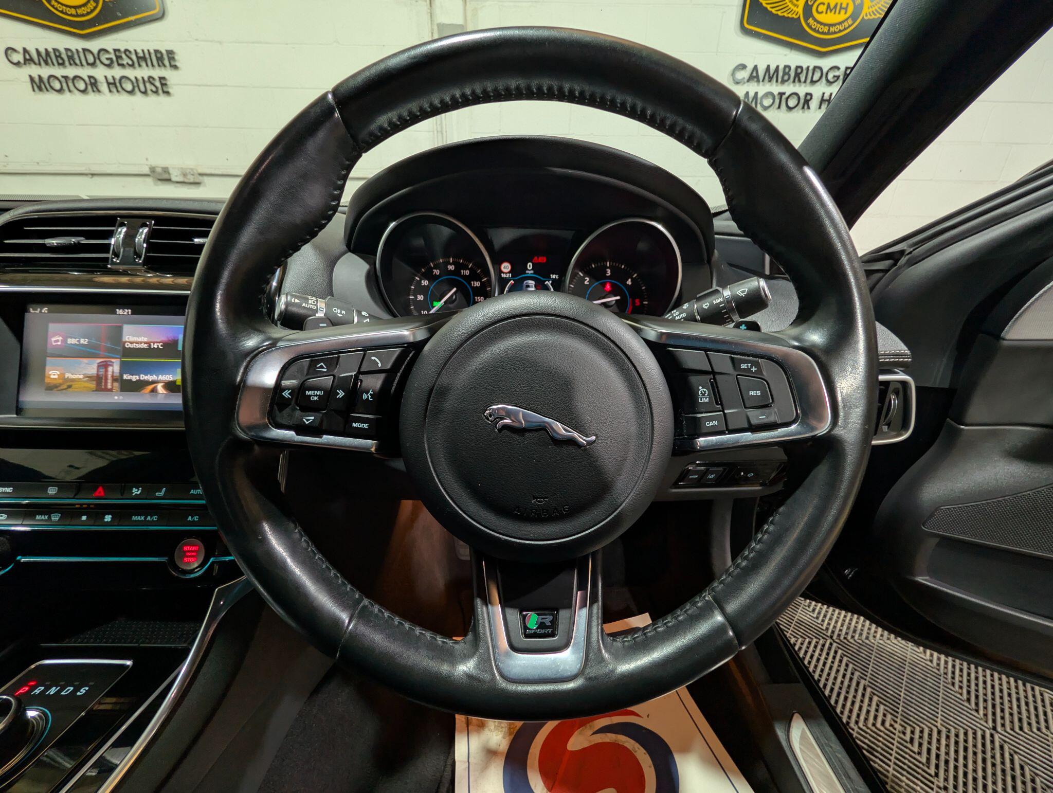 Jaguar Xe view 19