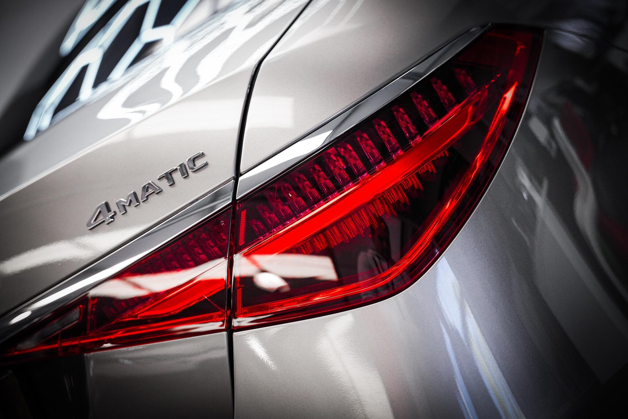 Mercedes-Benz S-Class view 38