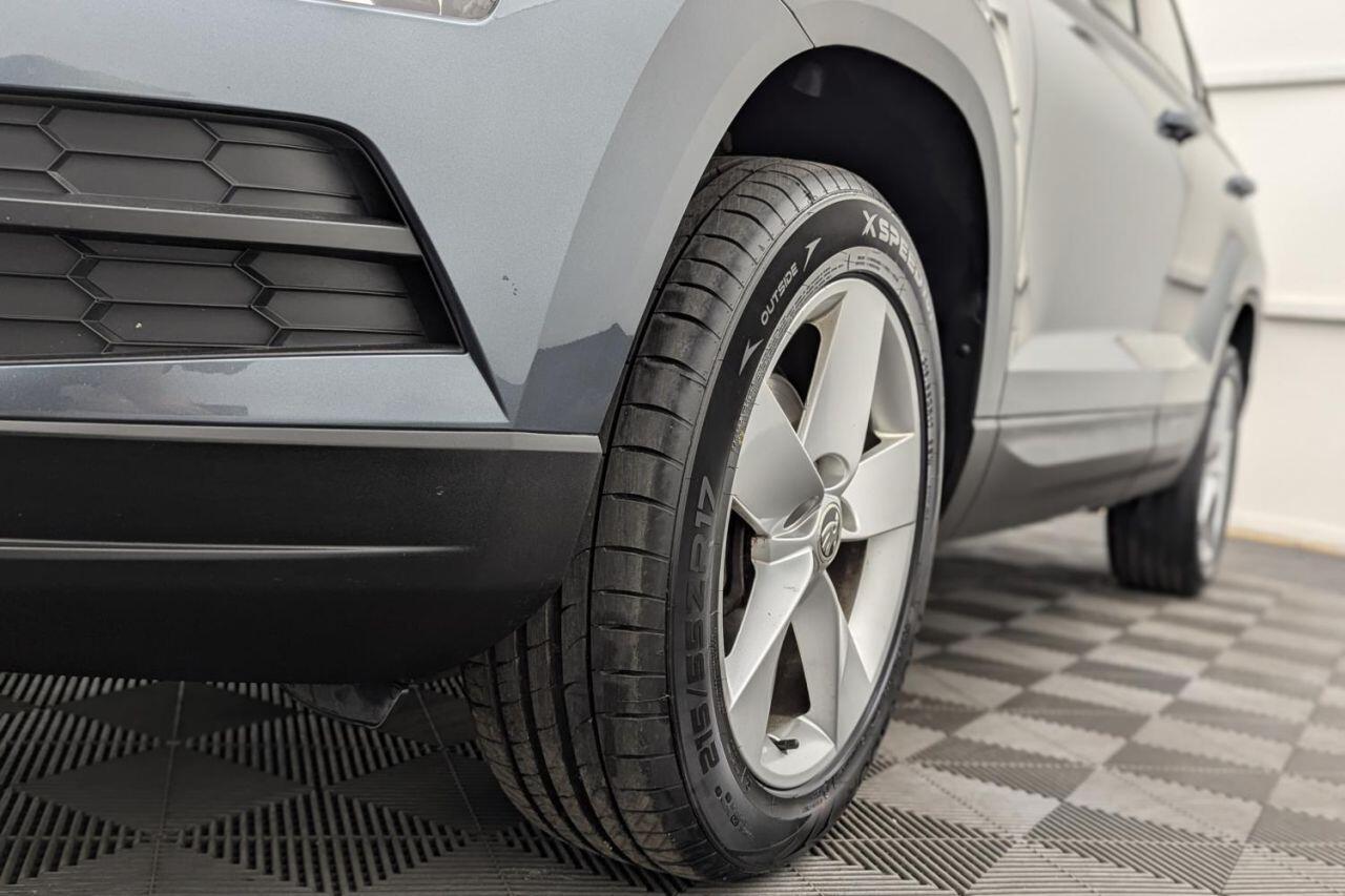 Skoda Karoq view 43