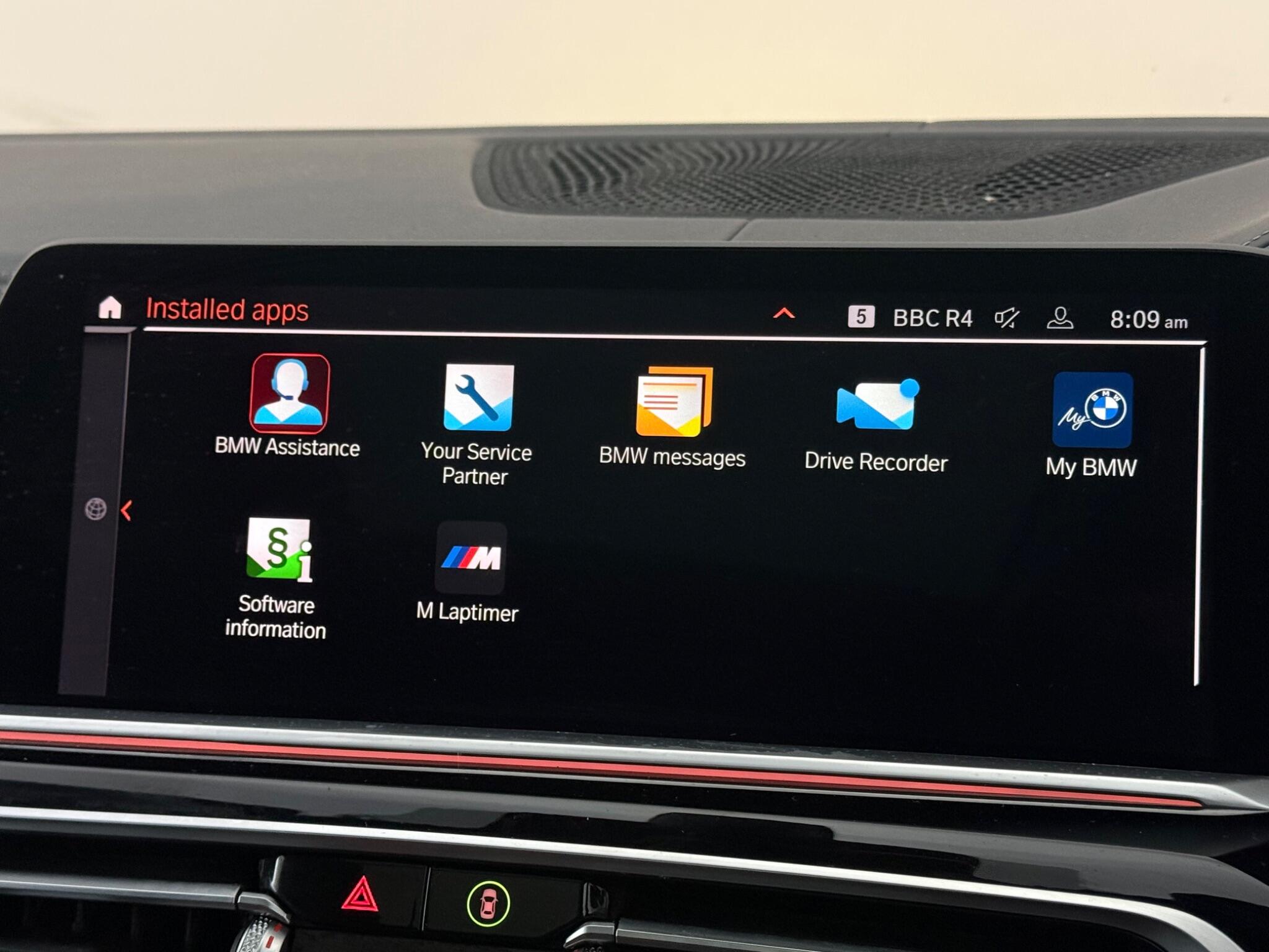 BMW X7 view 34
