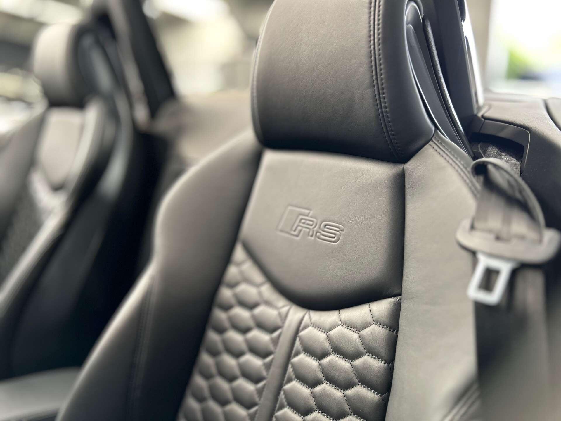 Audi TT RS view 36