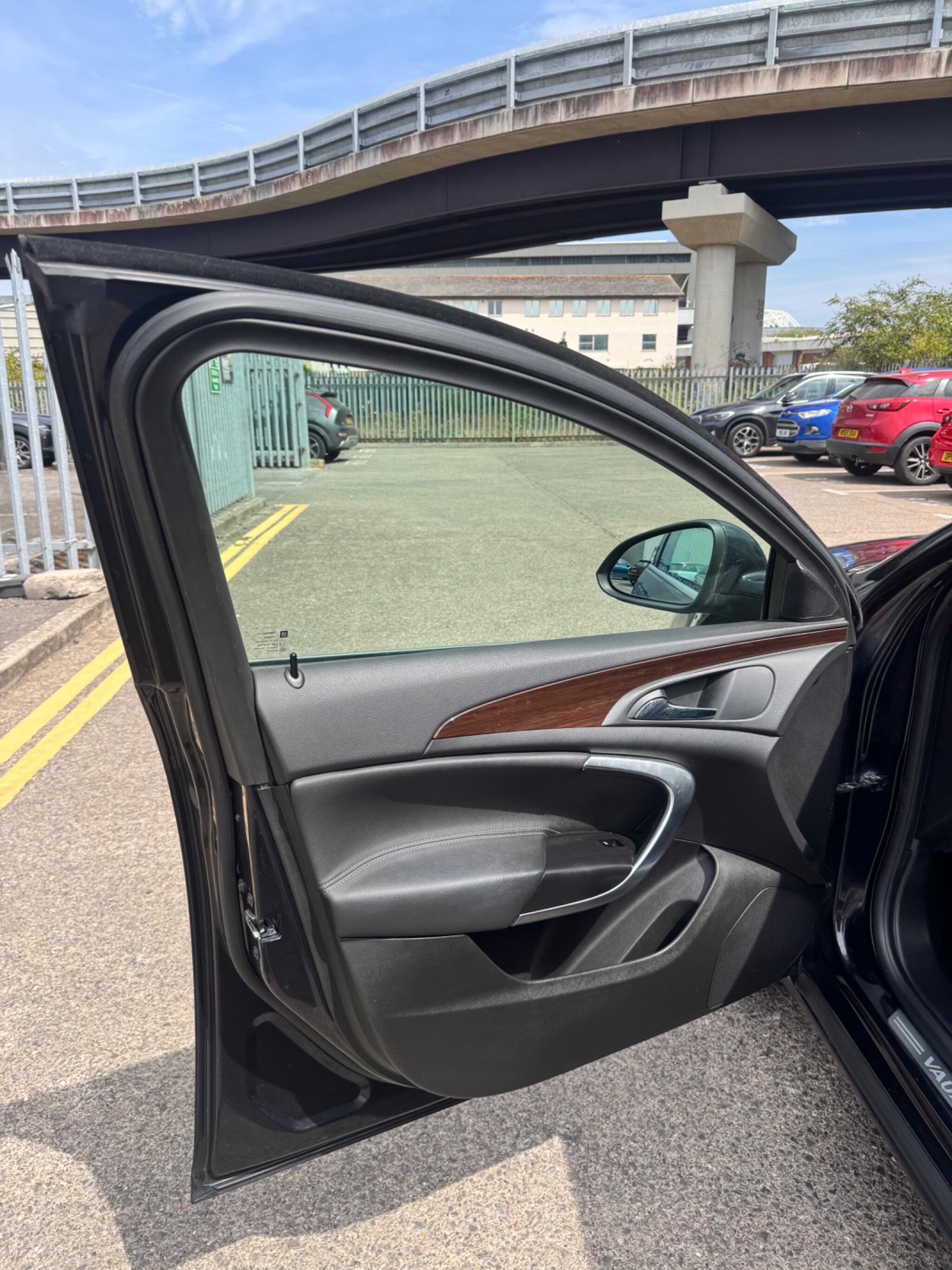Vauxhall Insignia view 39