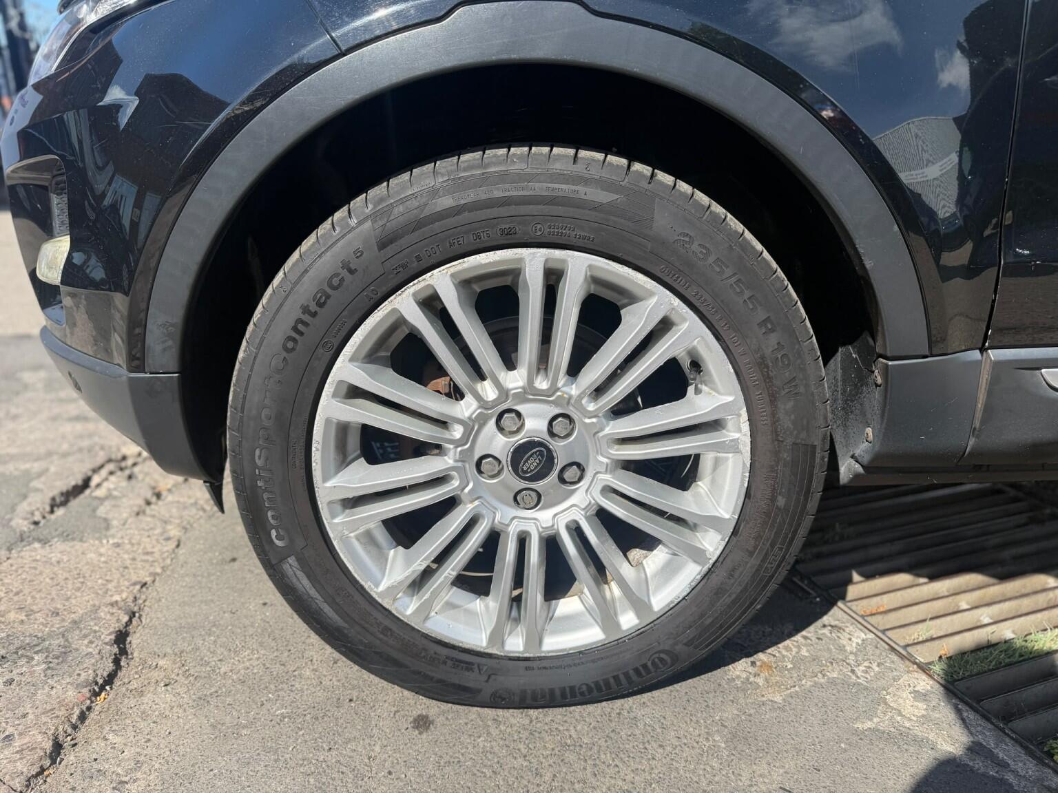 Land Rover Range Rover Evoque view 30