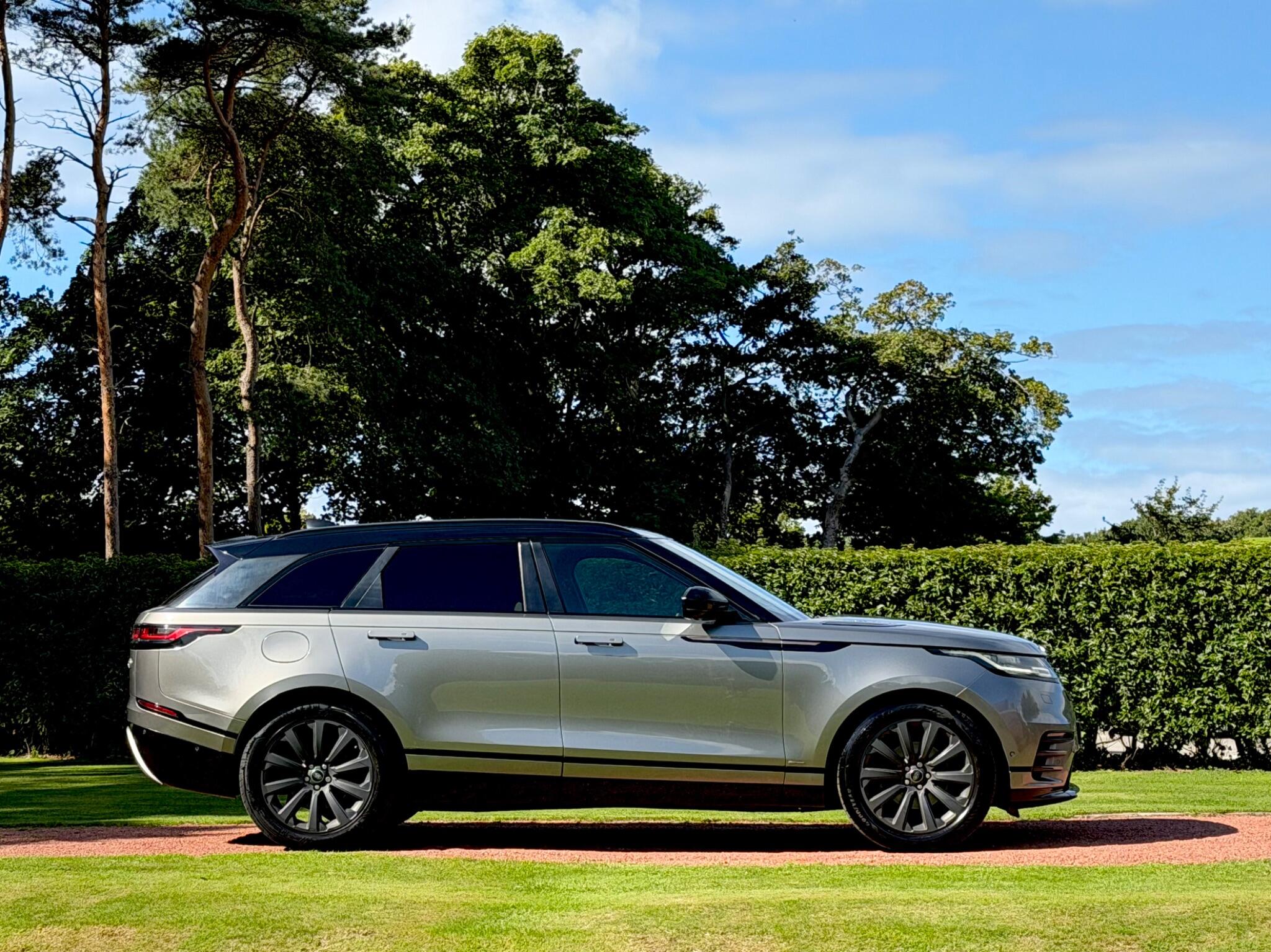 Land Rover Range Rover Velar view 6