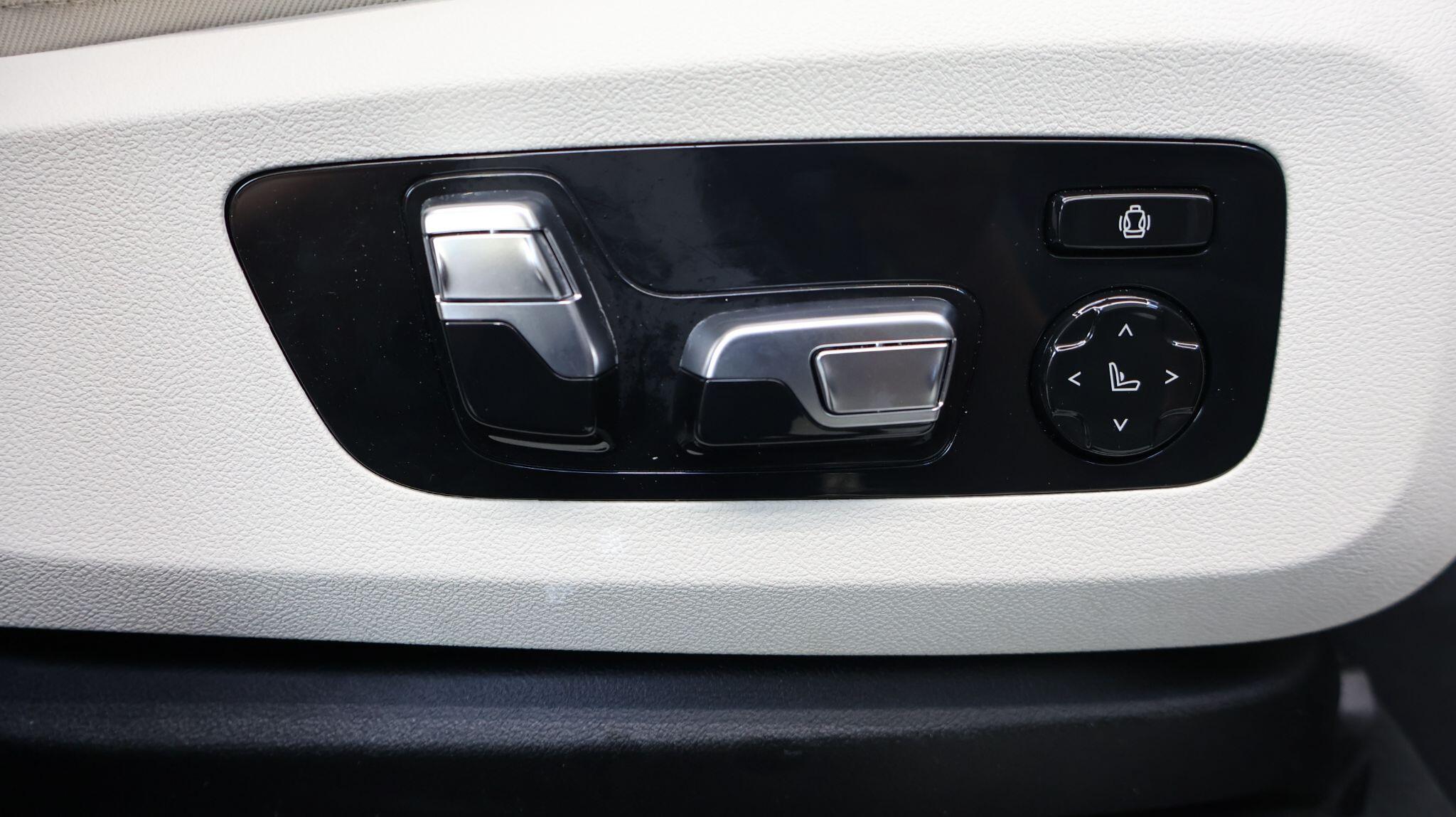 BMW X5 view 42