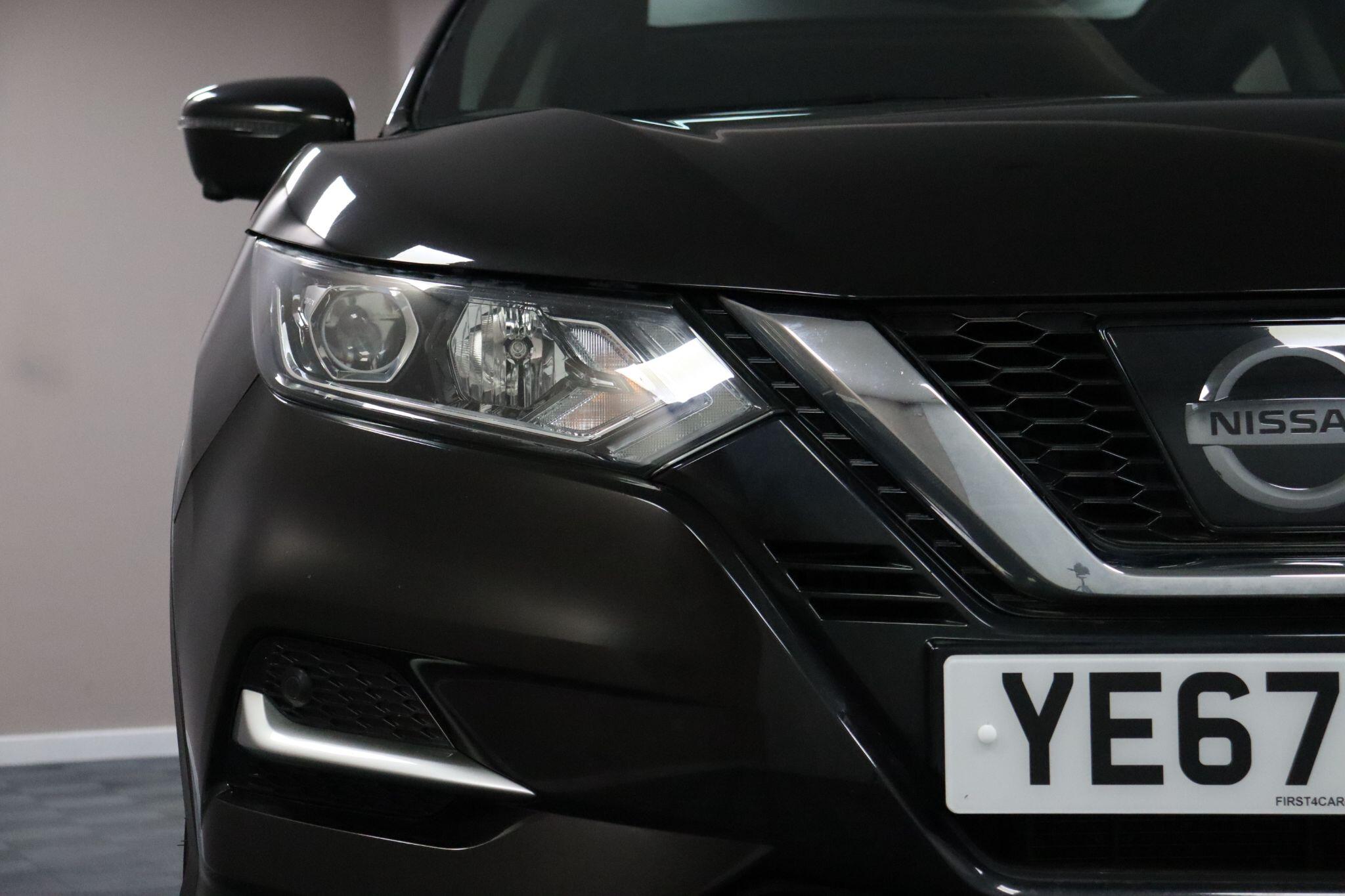 Nissan Qashqai view 25