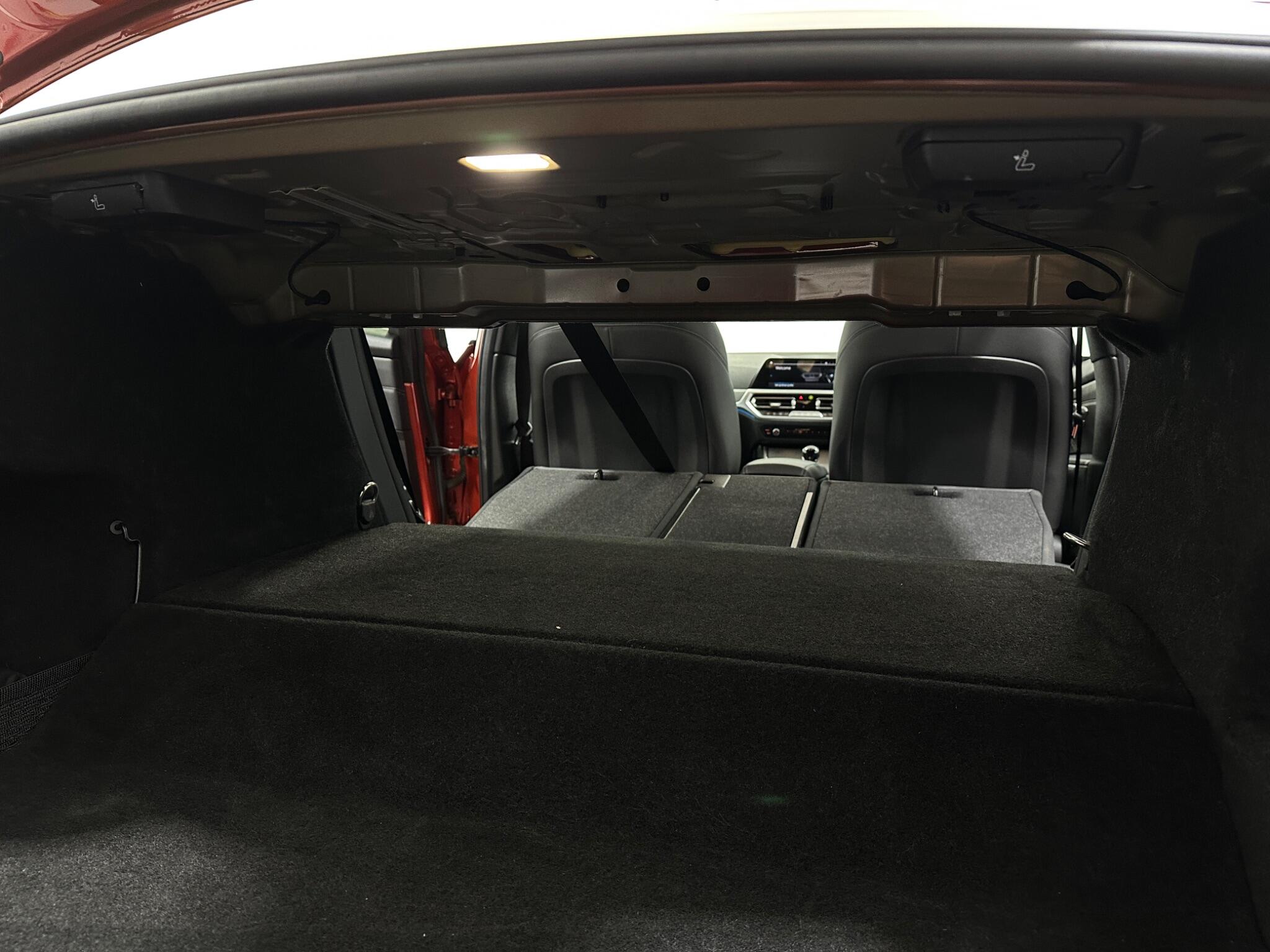 BMW 3 Series view 48