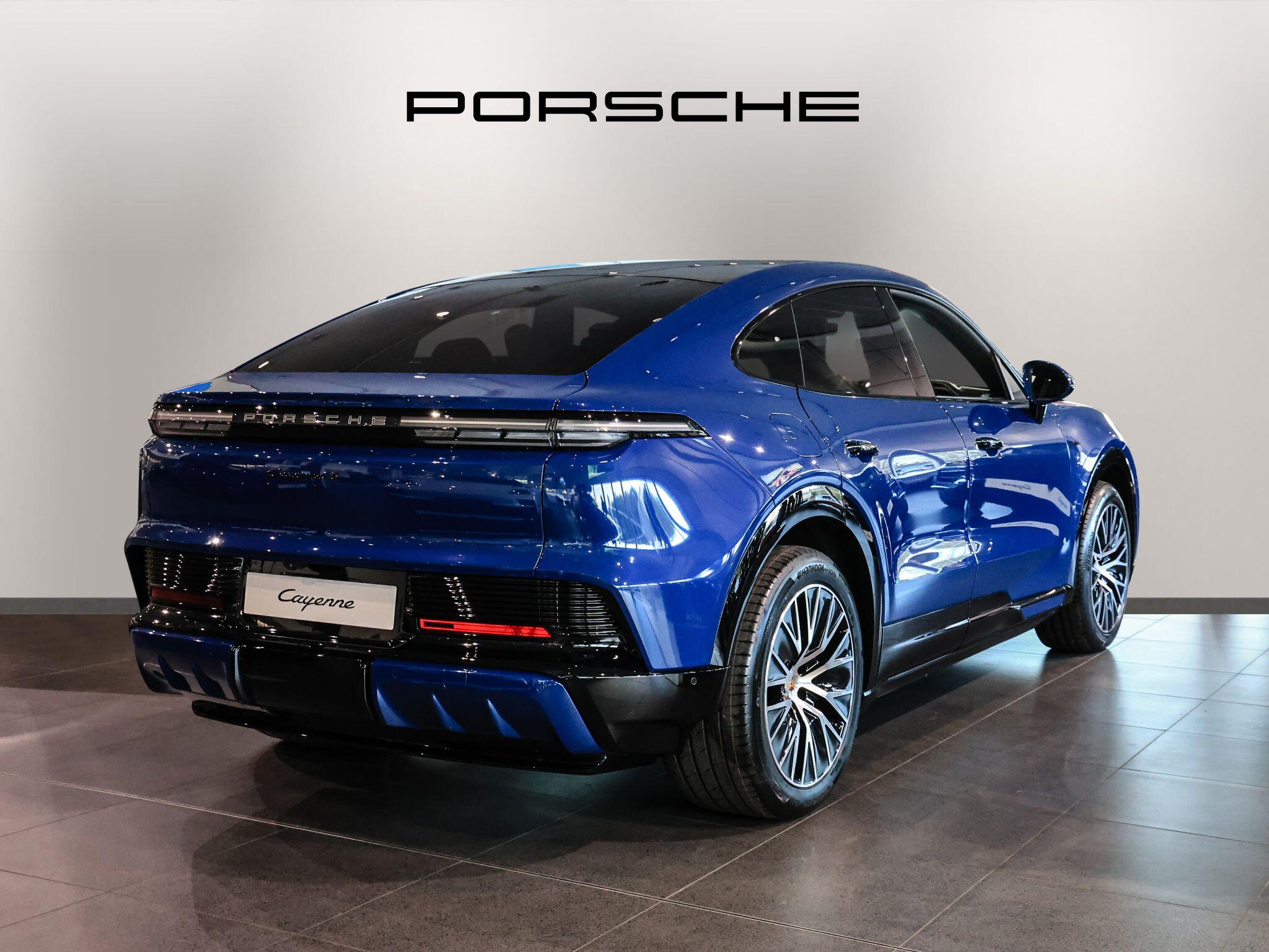 Porsche Cayenne view 5