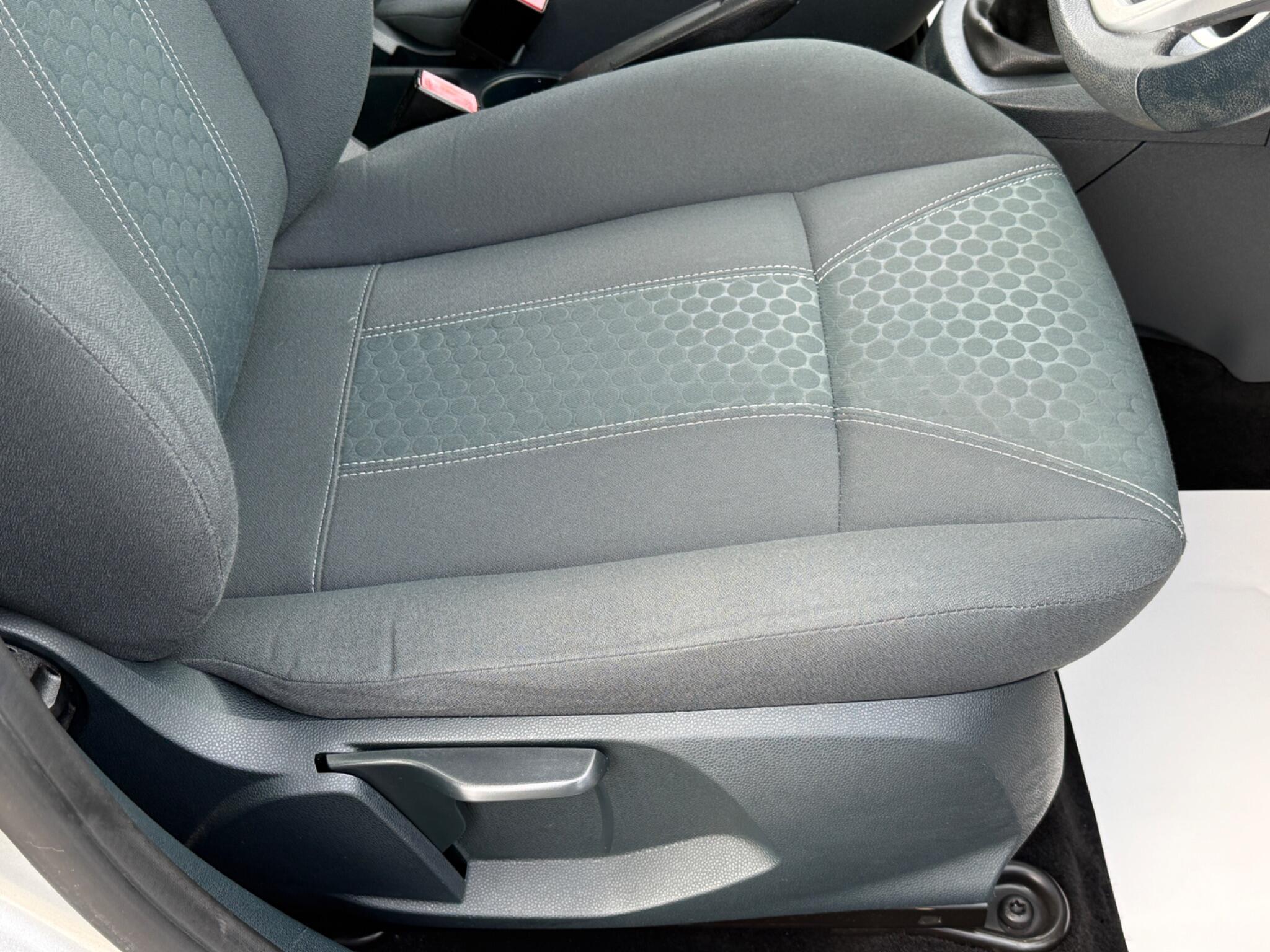 Ford Fiesta - Image 32