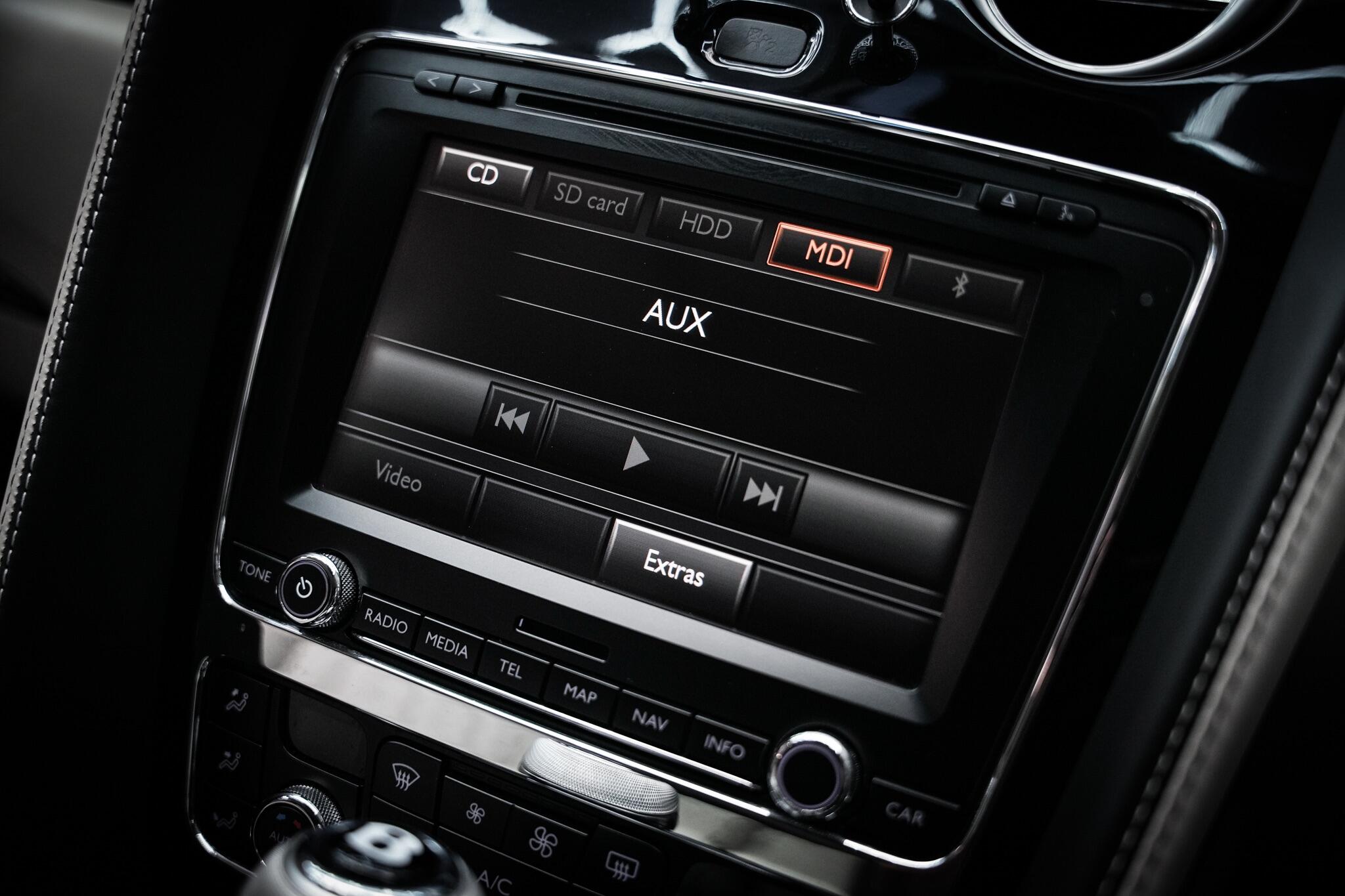 Bentley Flying Spur view 41