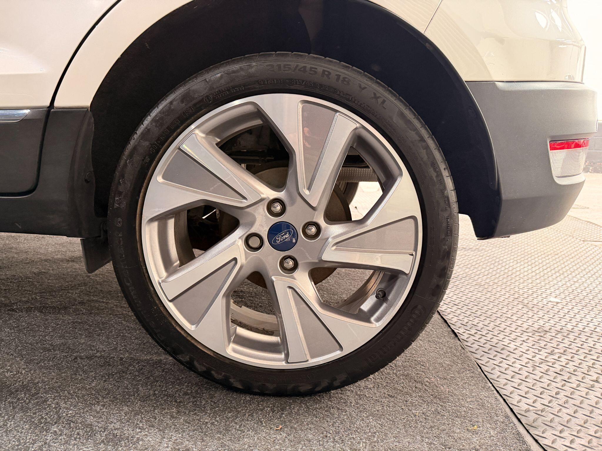 Ford Ecosport view 14