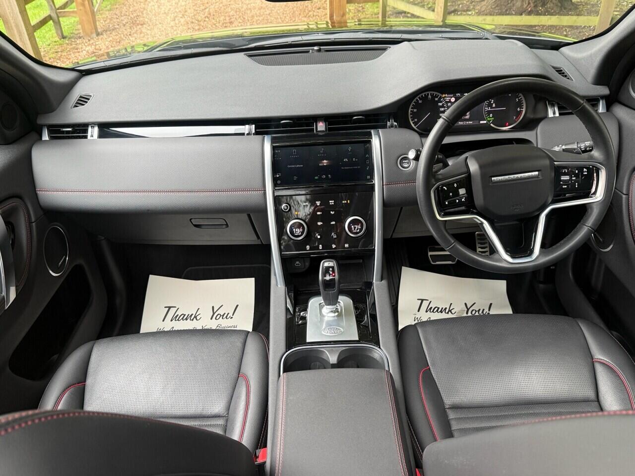 Land Rover Discovery Sport view 14