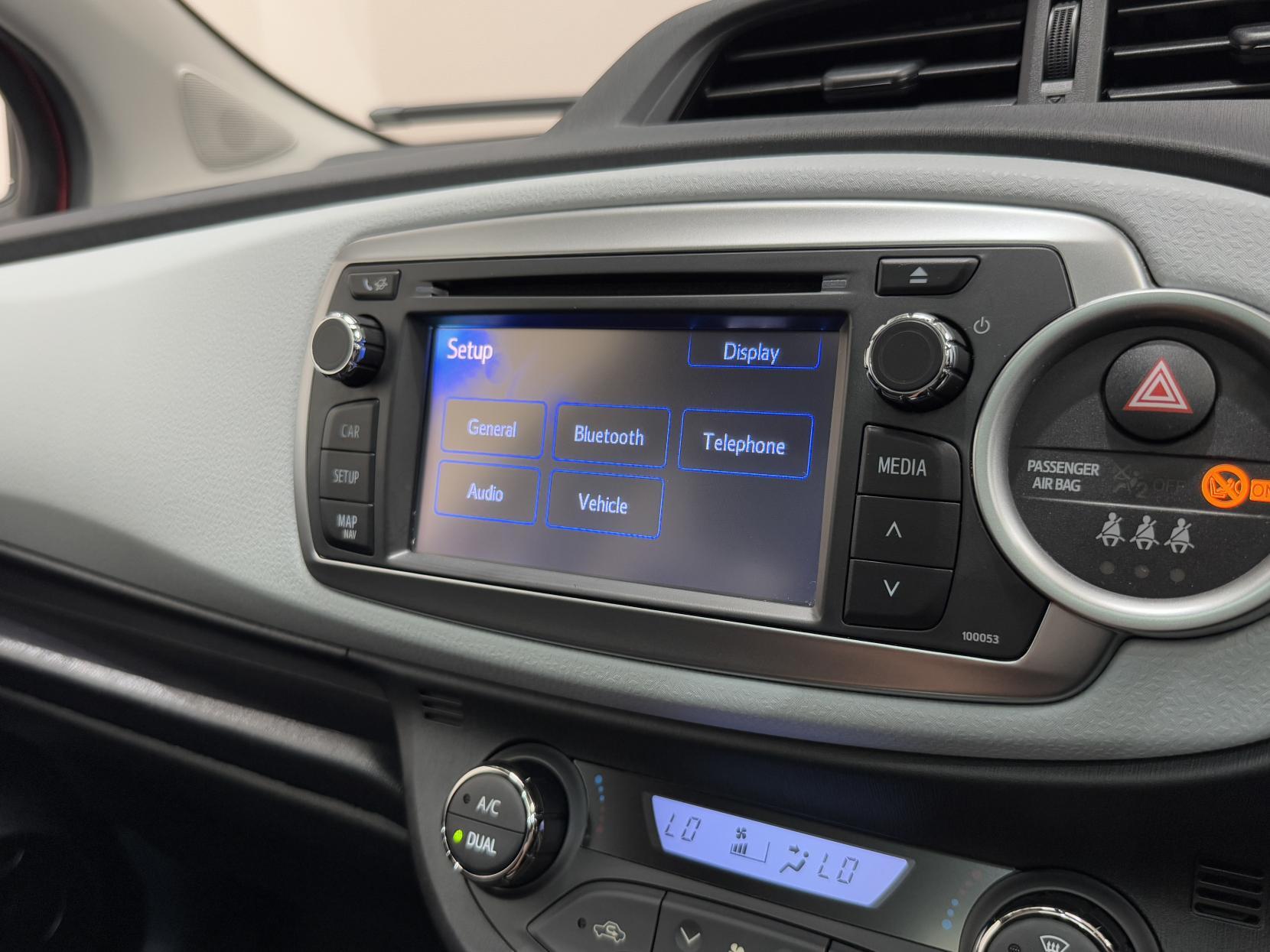 Toyota Yaris view 25