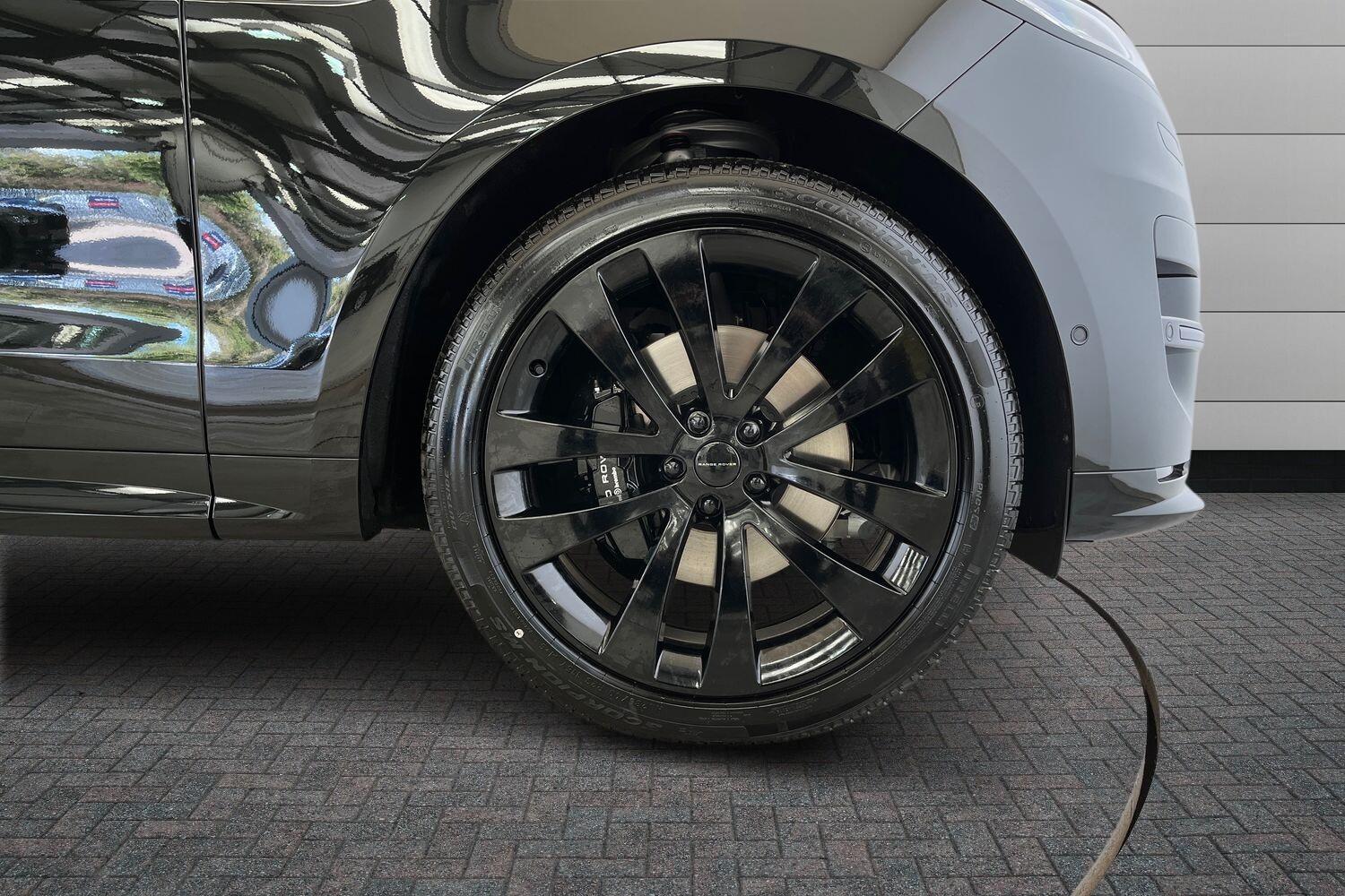 Land Rover Range Rover Sport view 8