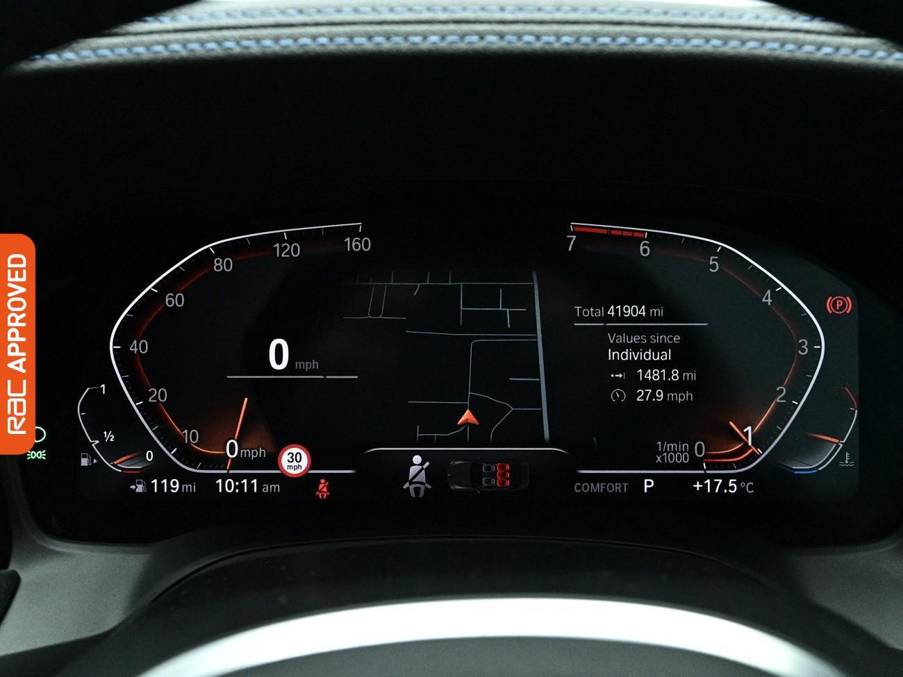 BMW 3 Series view 11