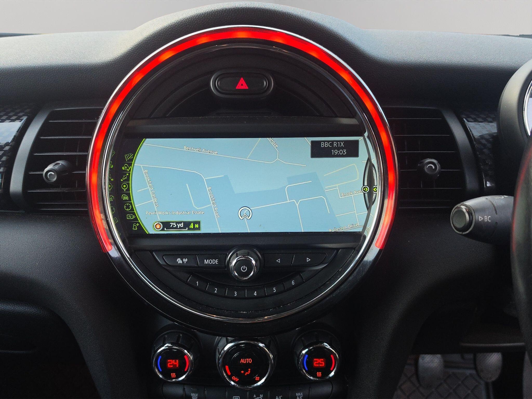 Mini Cooper view 25