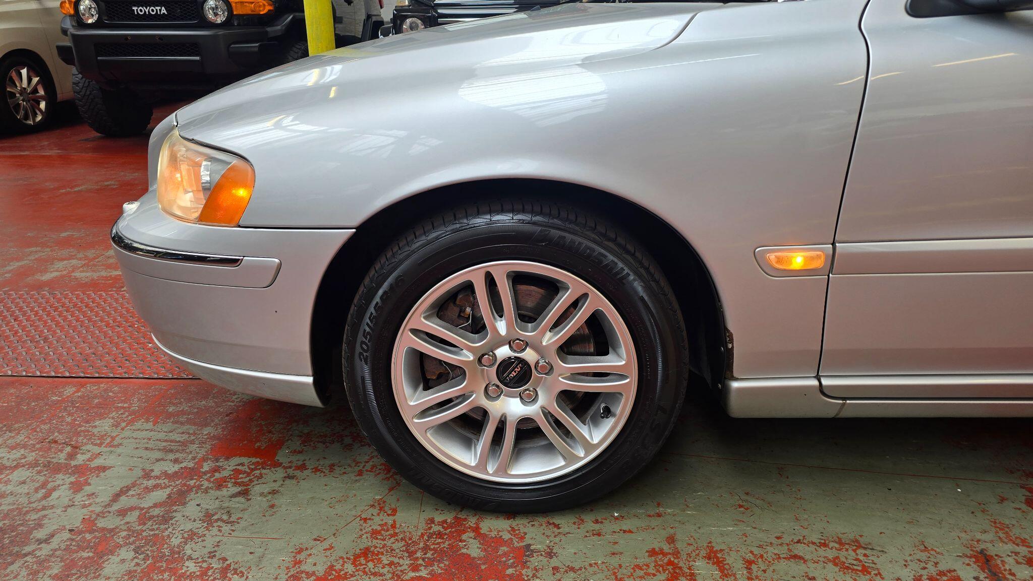 Volvo V70 view 26