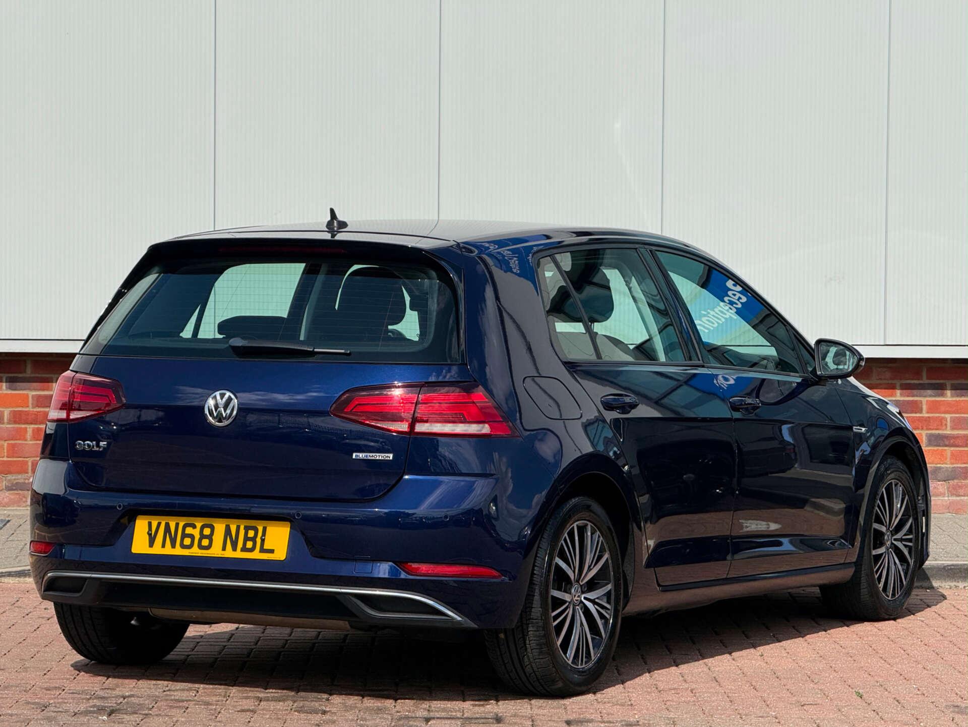 Volkswagen Golf view 7