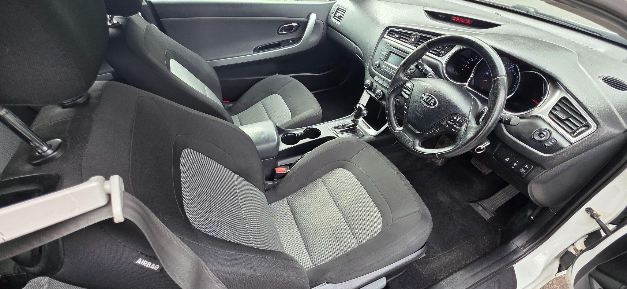 Kia ProCeed view 28
