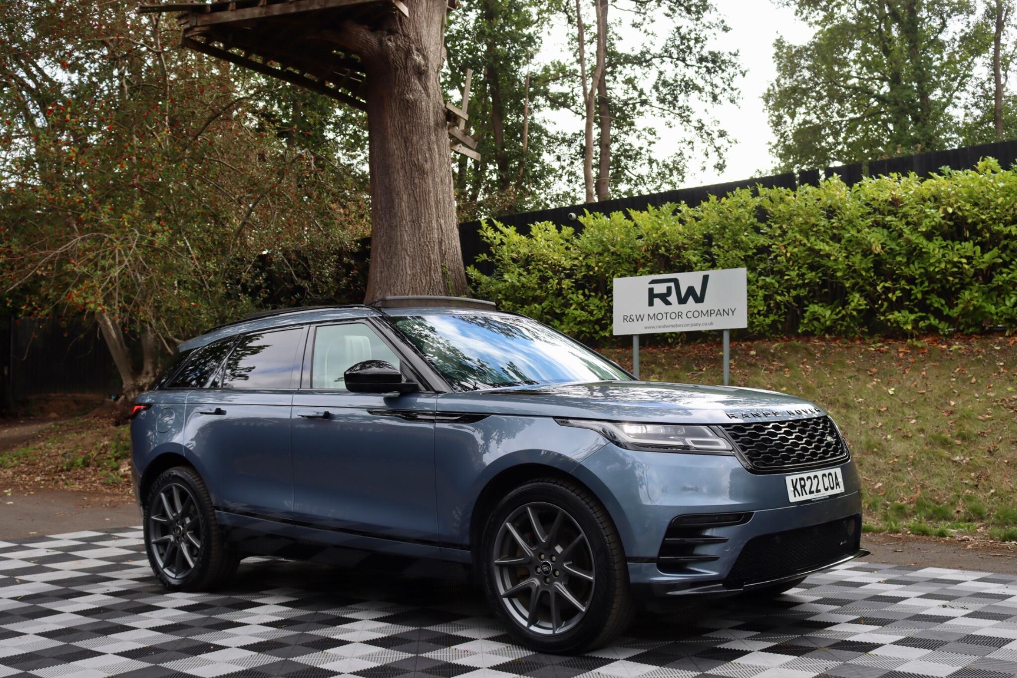 Land Rover Range Rover Velar view 39