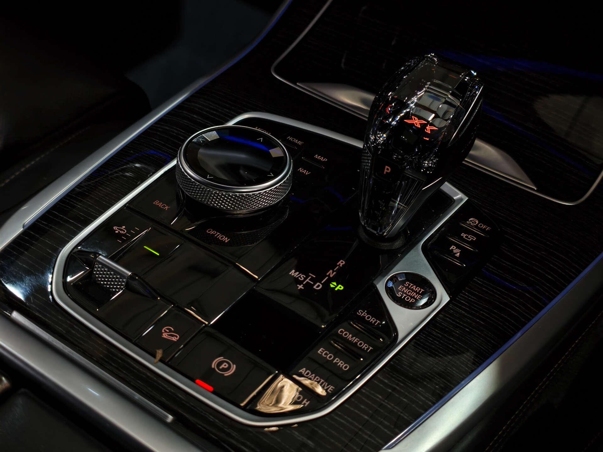 BMW X7 view 51