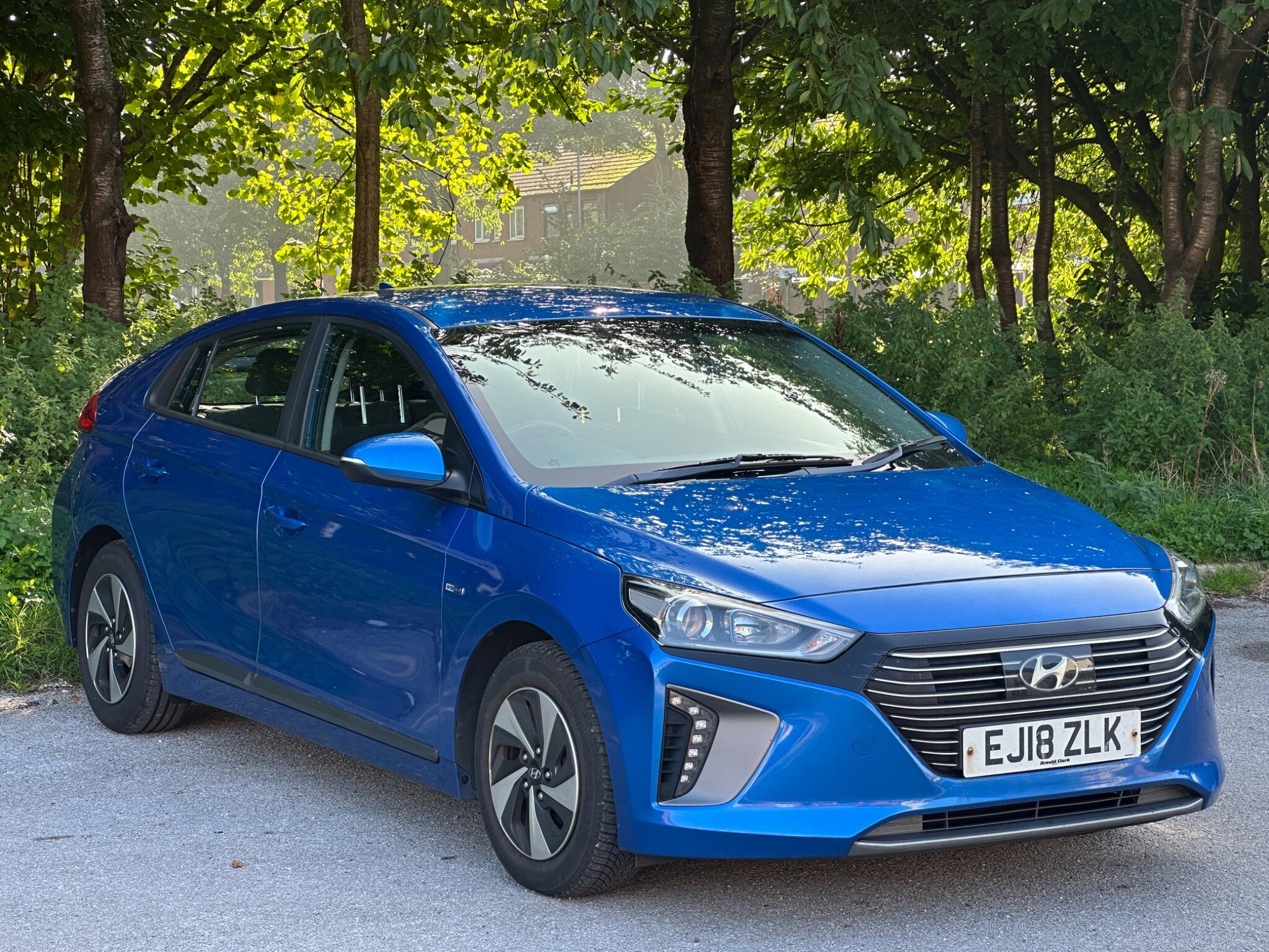 Hyundai Ioniq view 2