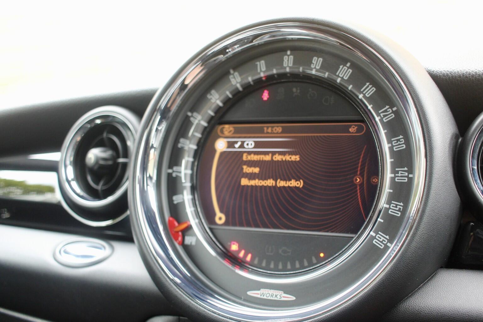 MINI Coupe view 14