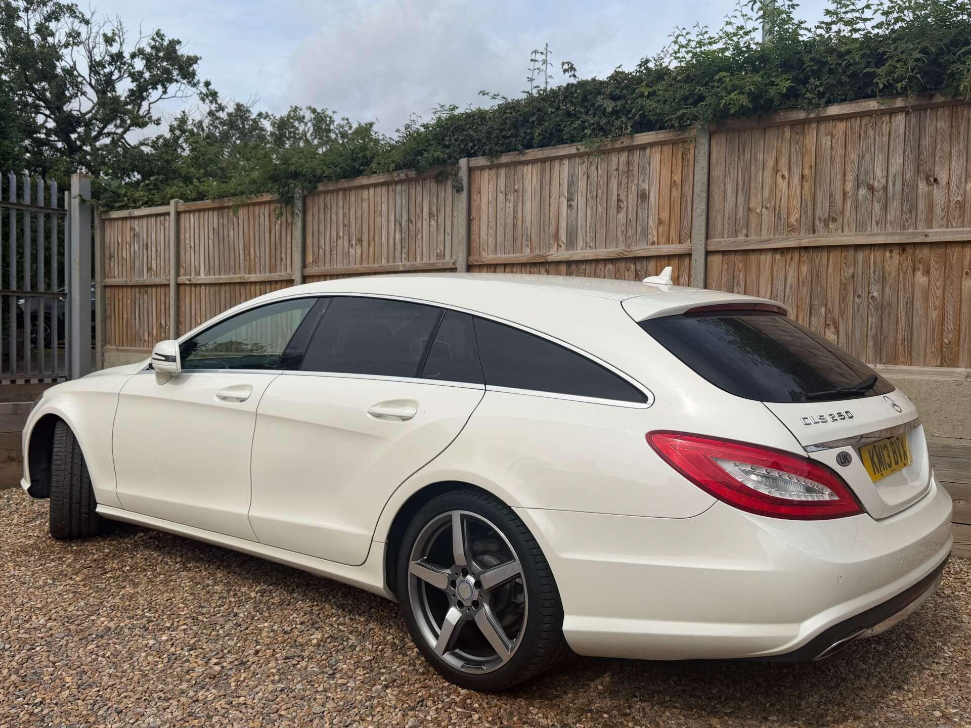 Mercedes-Benz CLS view 7