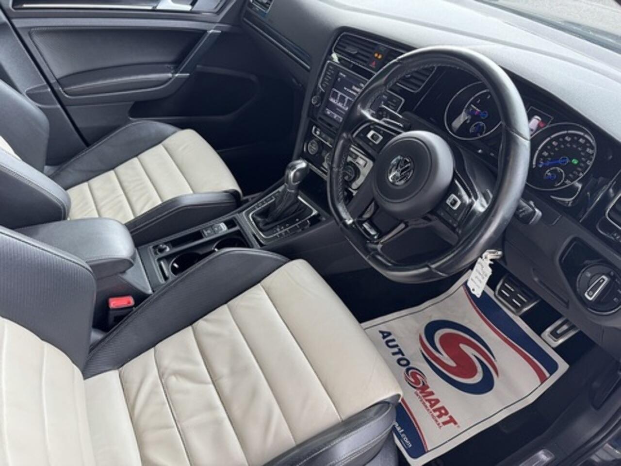 Volkswagen Golf view 7
