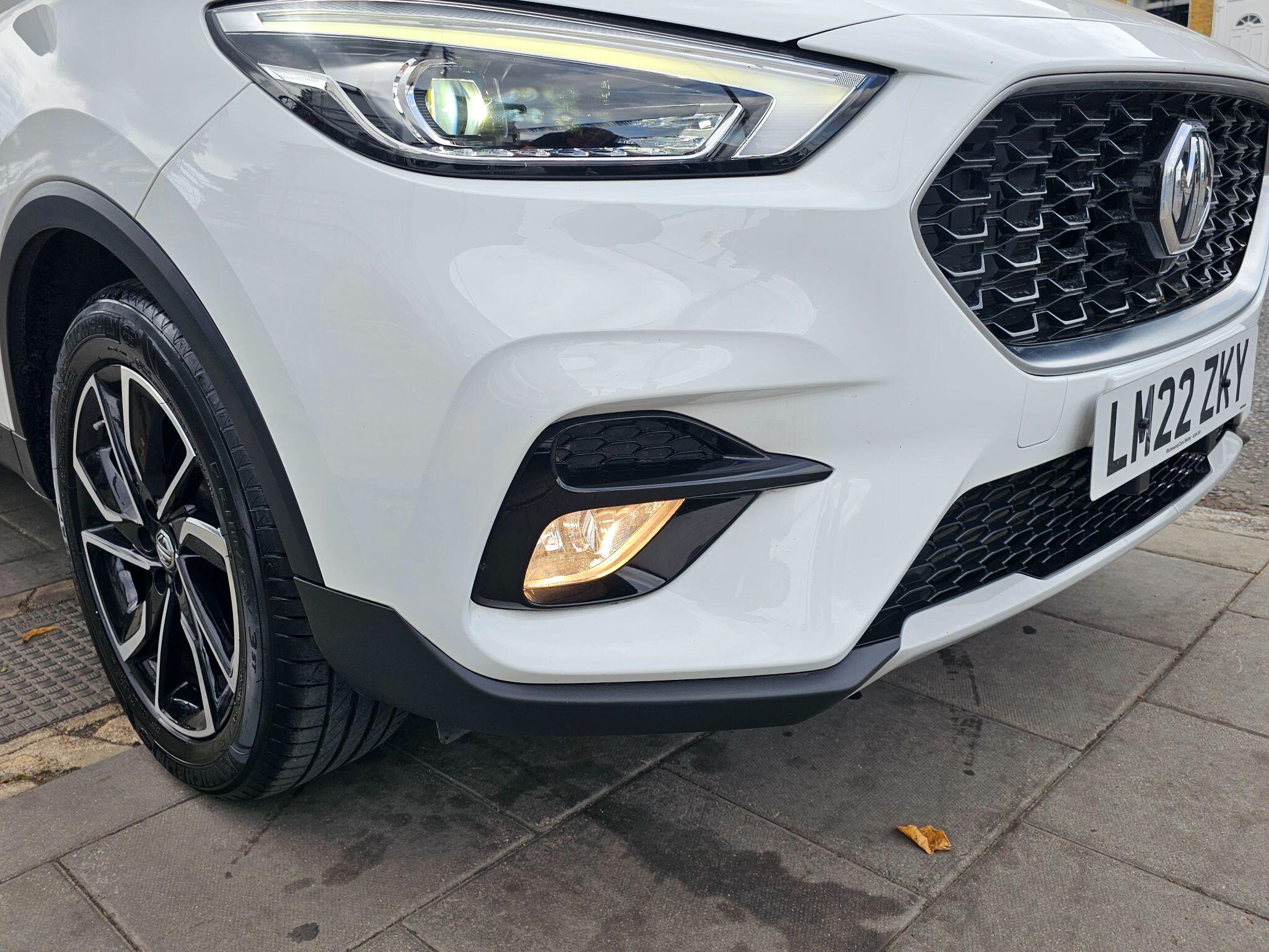 MG ZS view 26