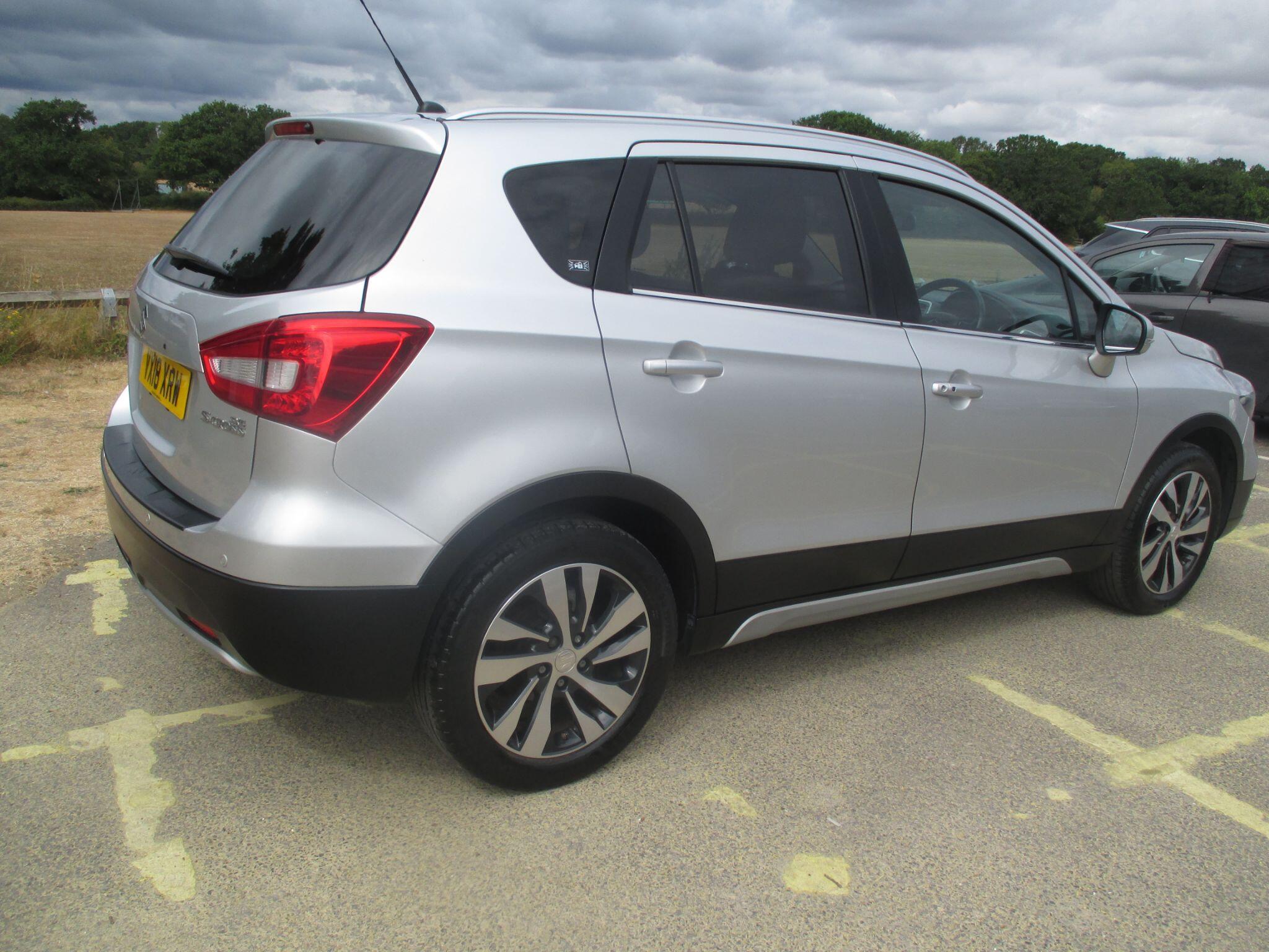 Suzuki SX4 S-Cross view 9