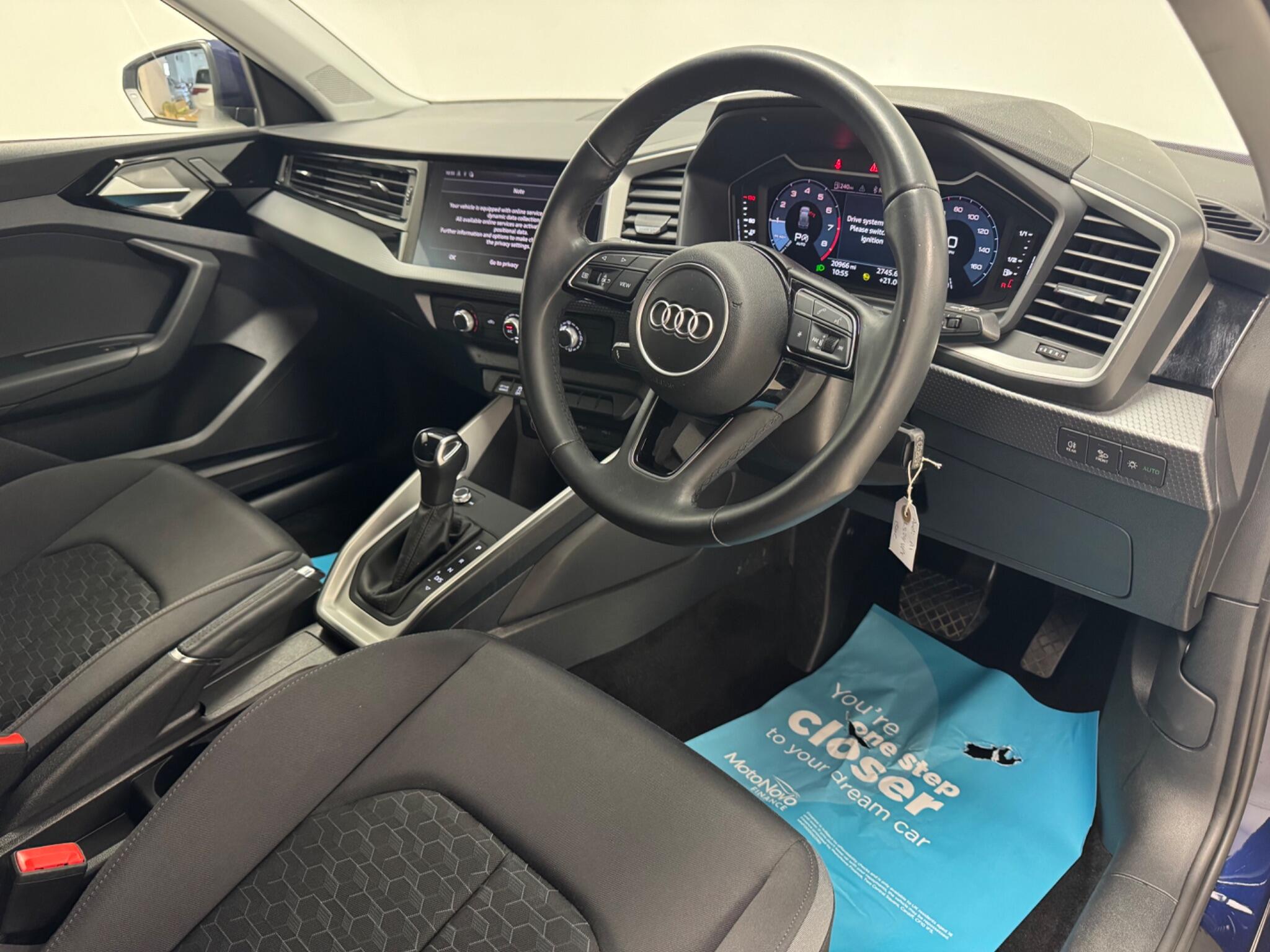 Audi A1 view 8