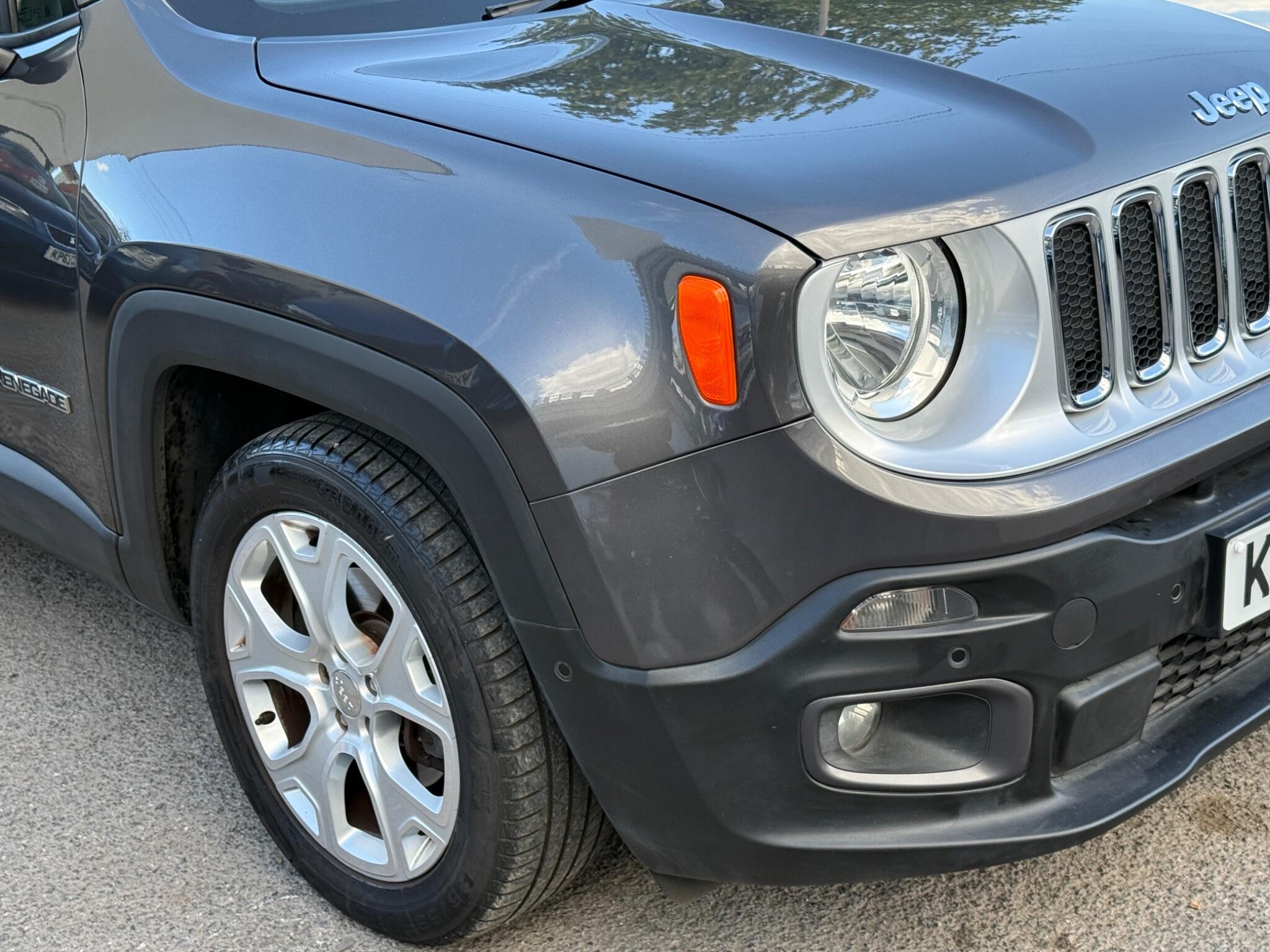 Jeep Renegade - Image 22