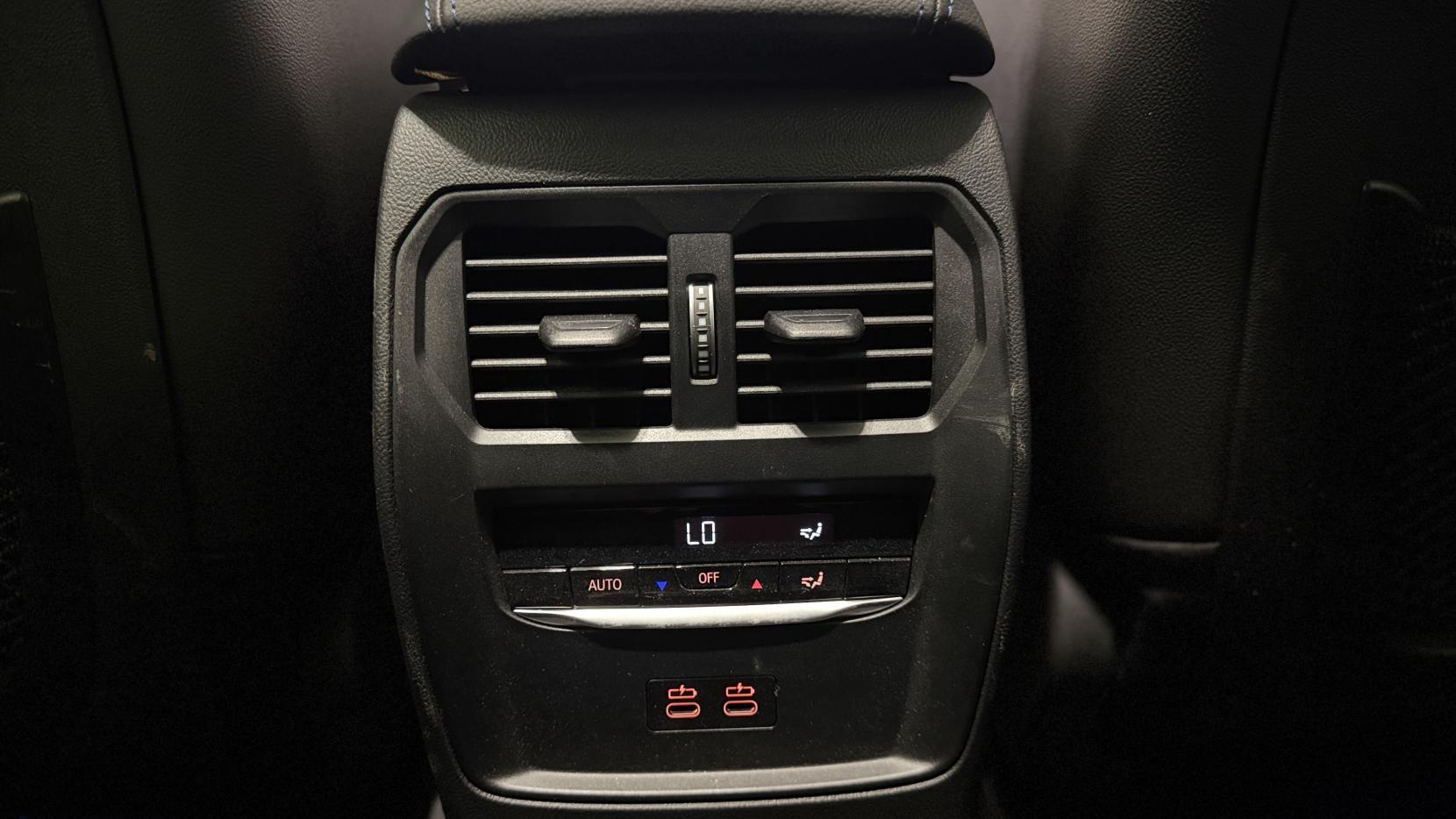 BMW i4 view 31