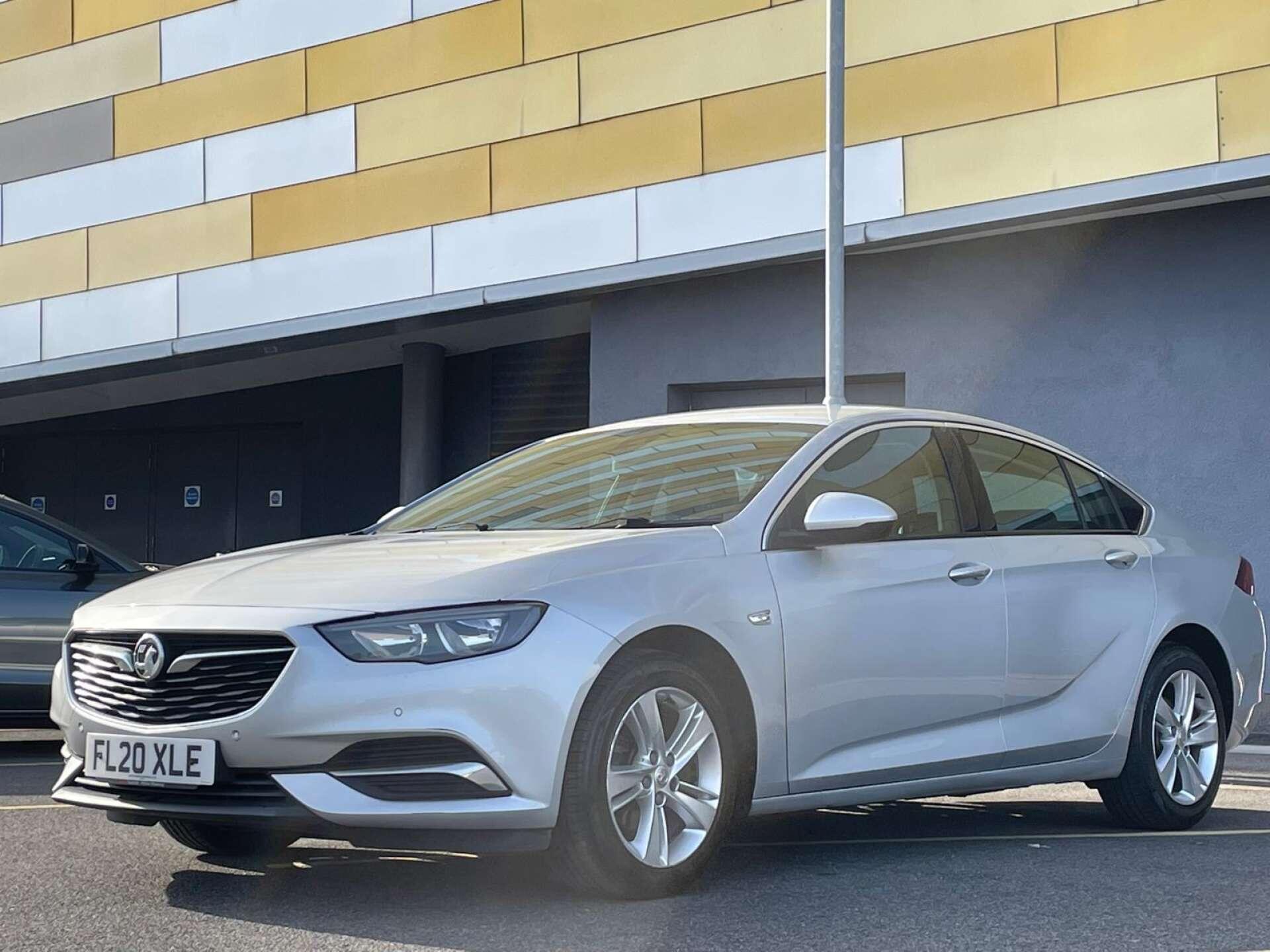 Vauxhall Insignia view 16