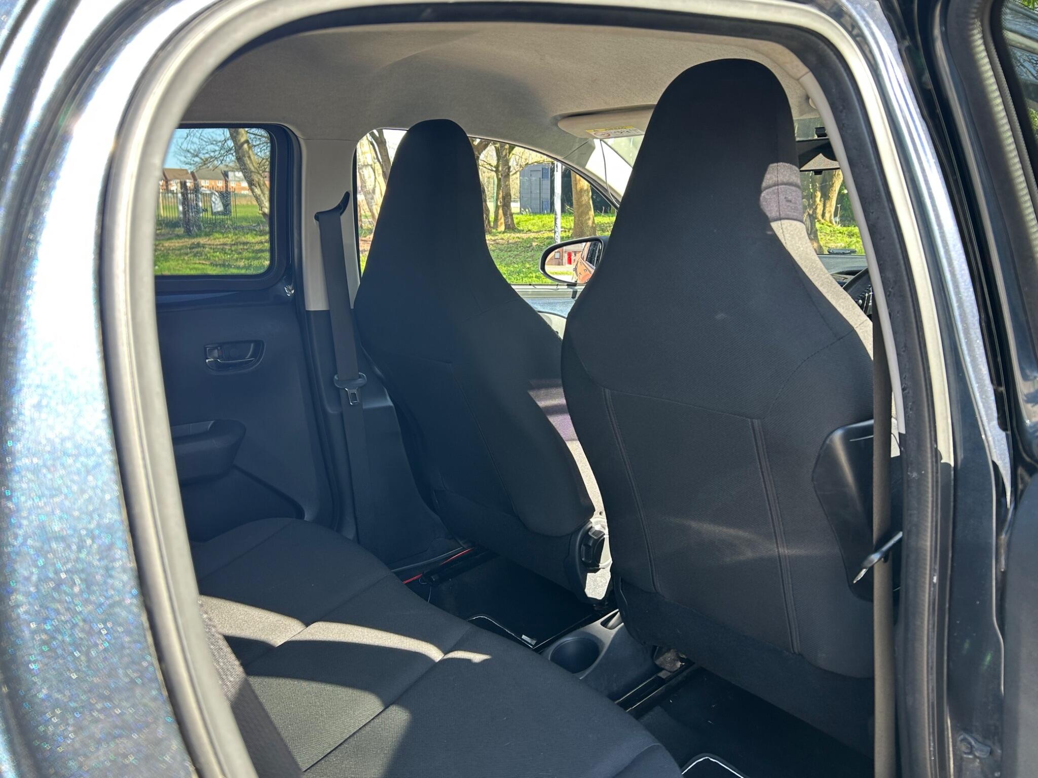 Peugeot 108 view 26