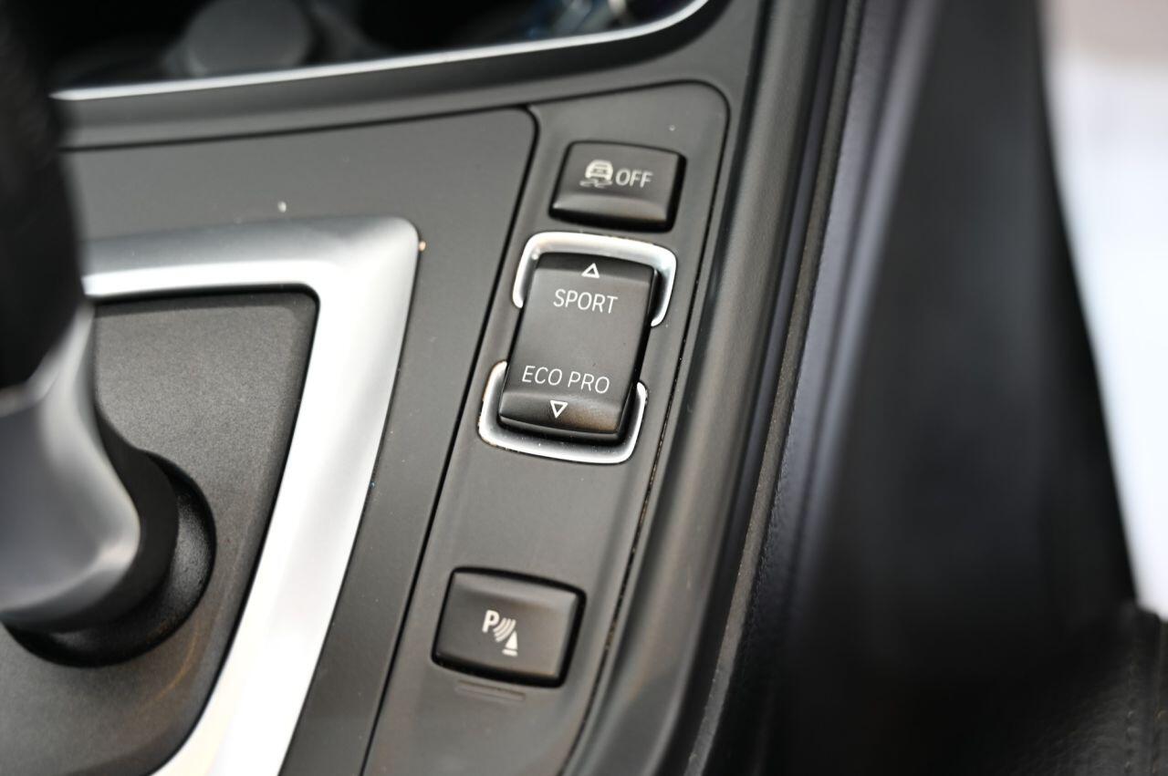 BMW 3 Series view 39