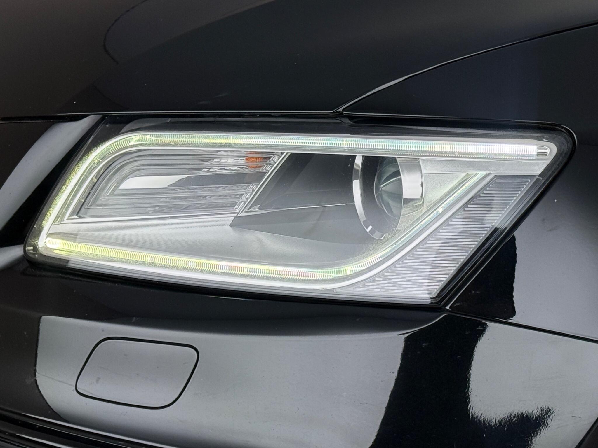 Audi Q5 view 13