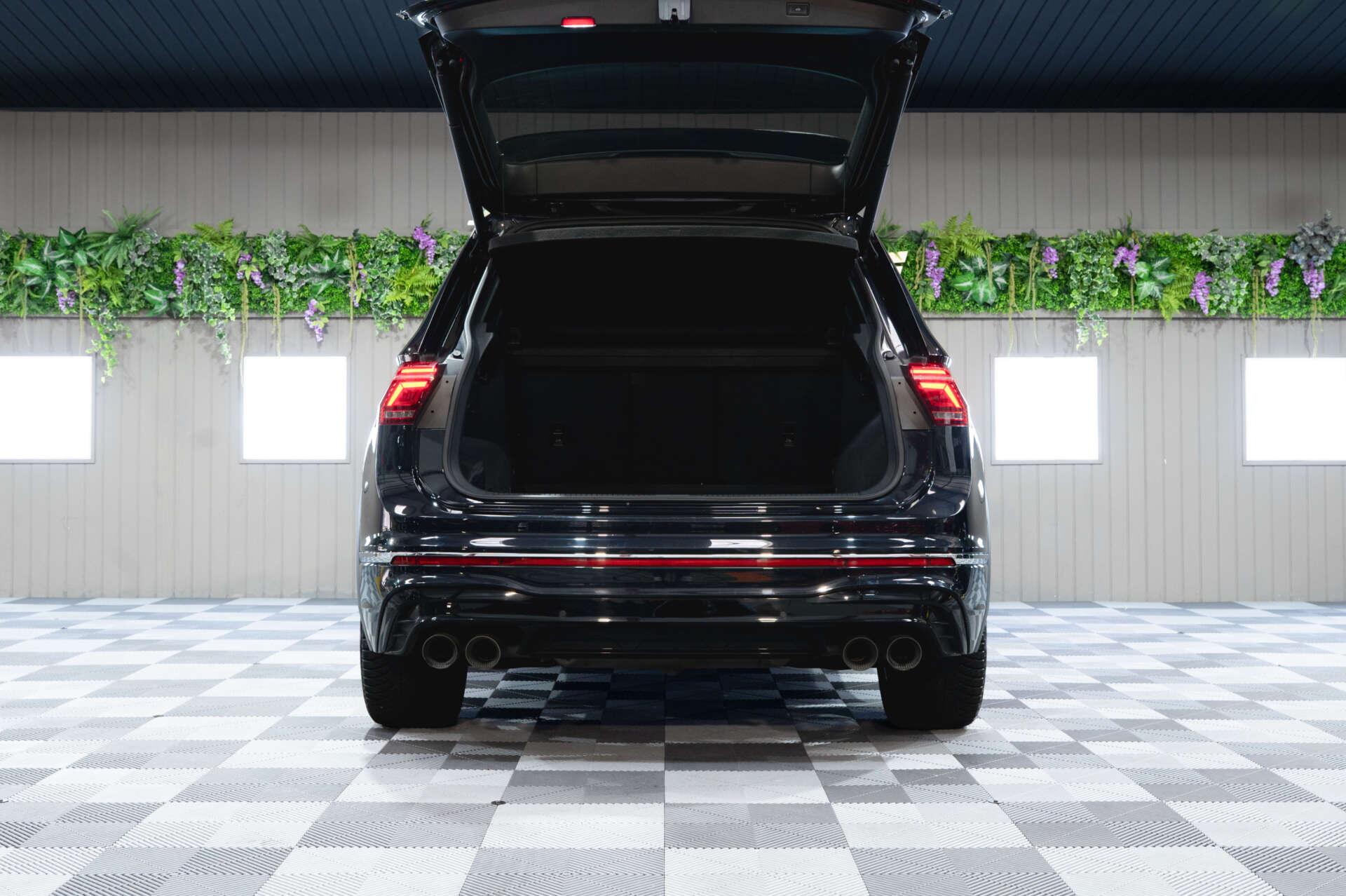 Volkswagen Tiguan view 8
